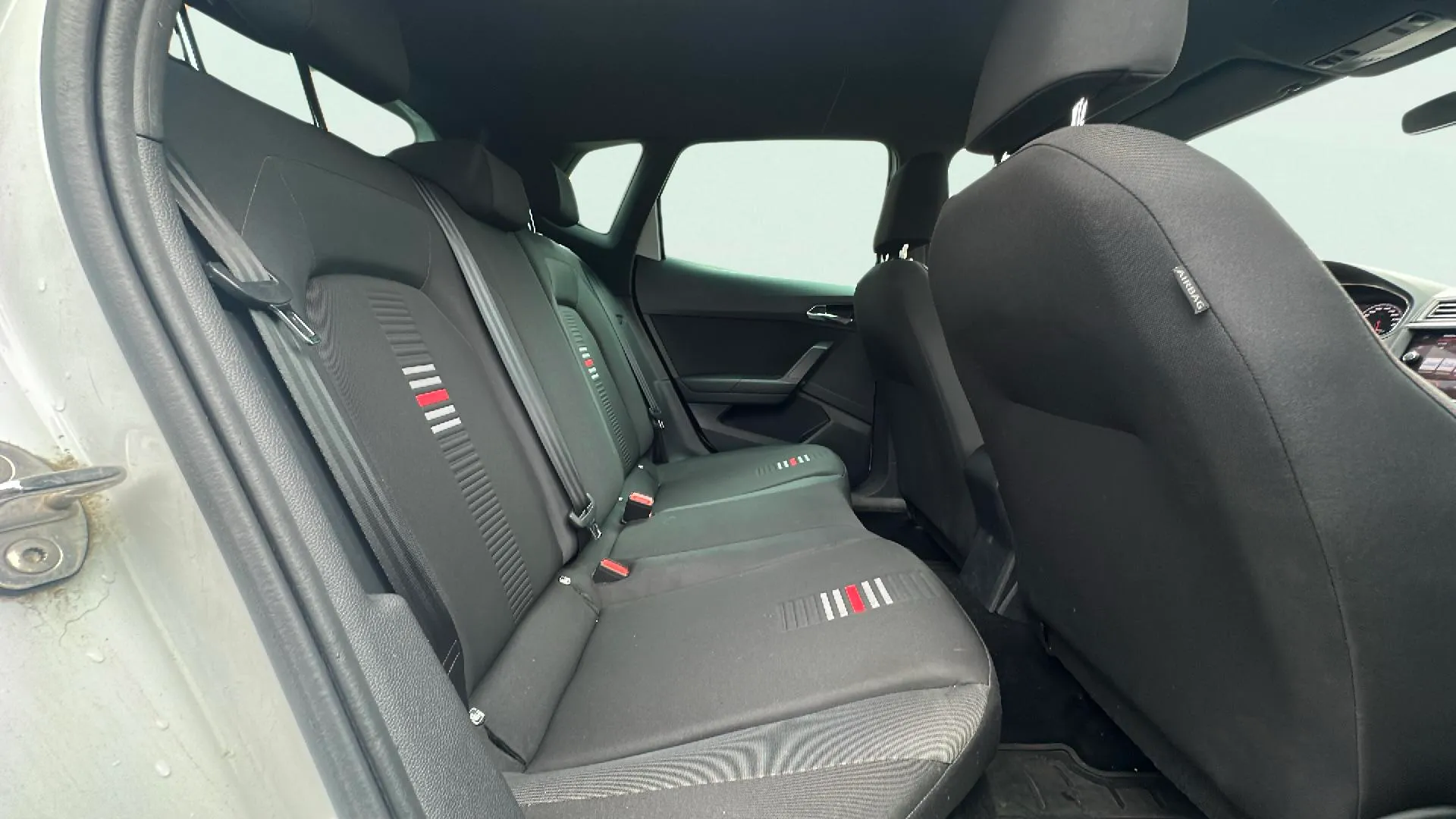 SEAT Arona 1.6 TDI FR Editio Eco - foto 22