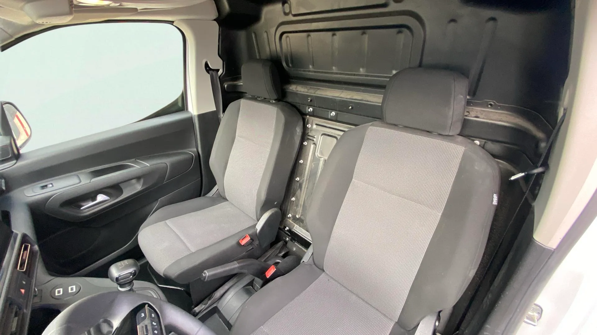Peugeot Partner 1.5HDI 2025 - foto 15
