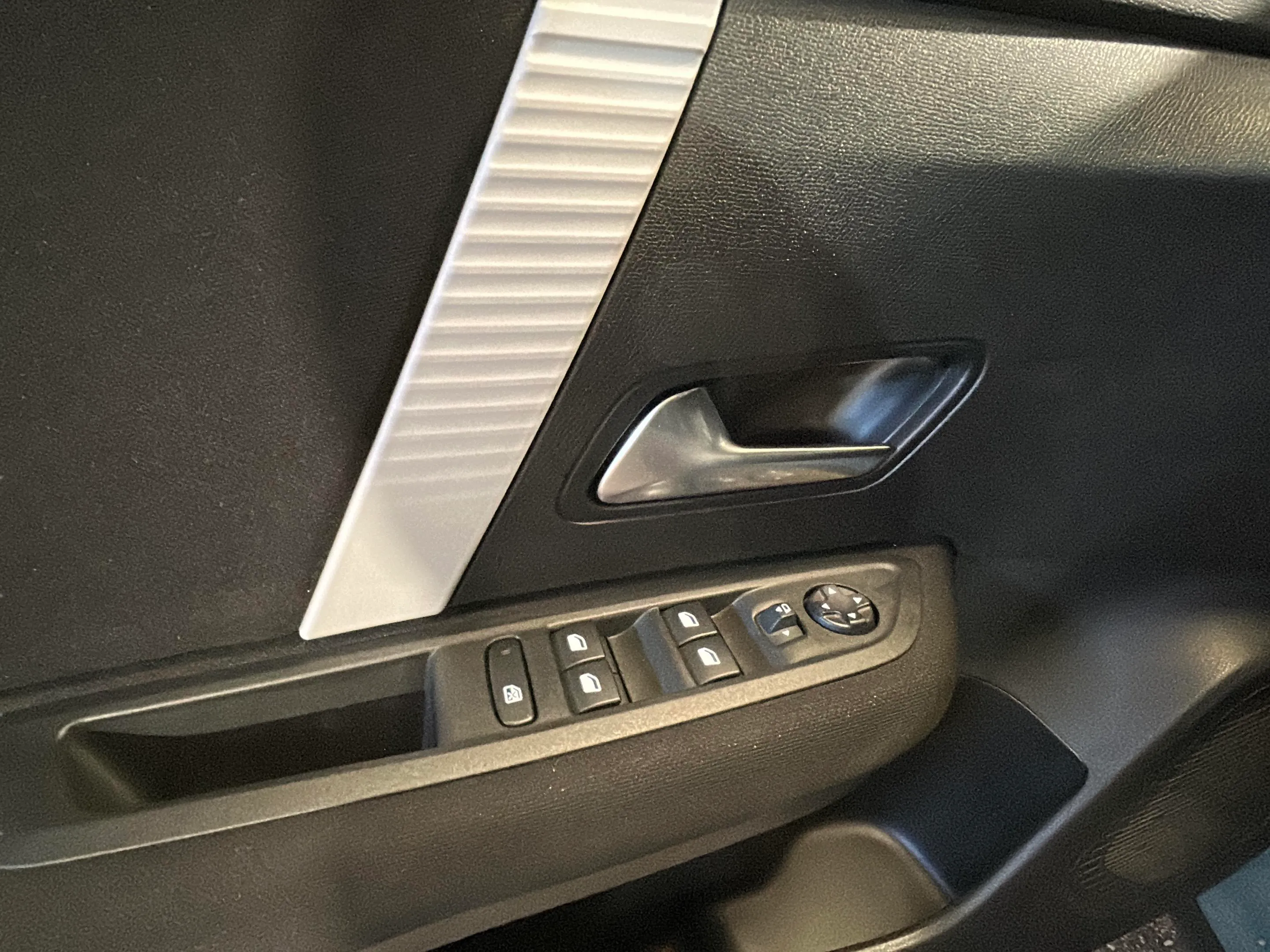 Citroën C4 Hybrid 110 ë-DCS6 You - foto 24