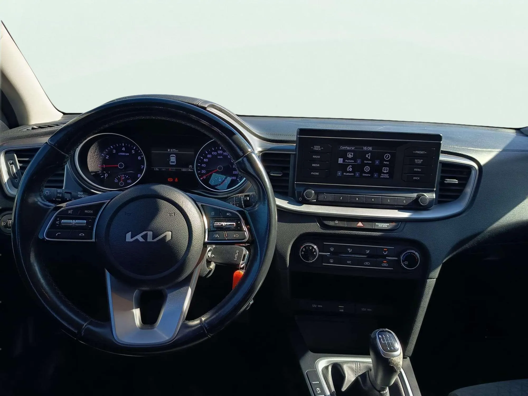 Kia Ceed 1.0 T-GDi Concept - foto 15