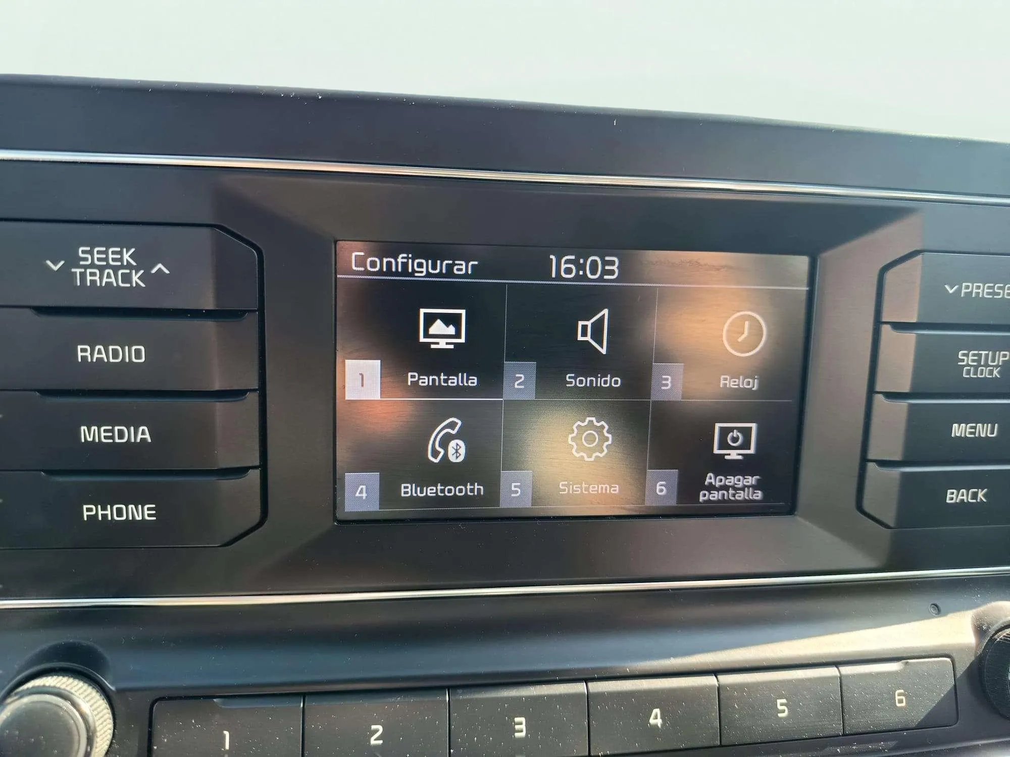 Kia Ceed 1.0 T-GDi Concept - foto 17