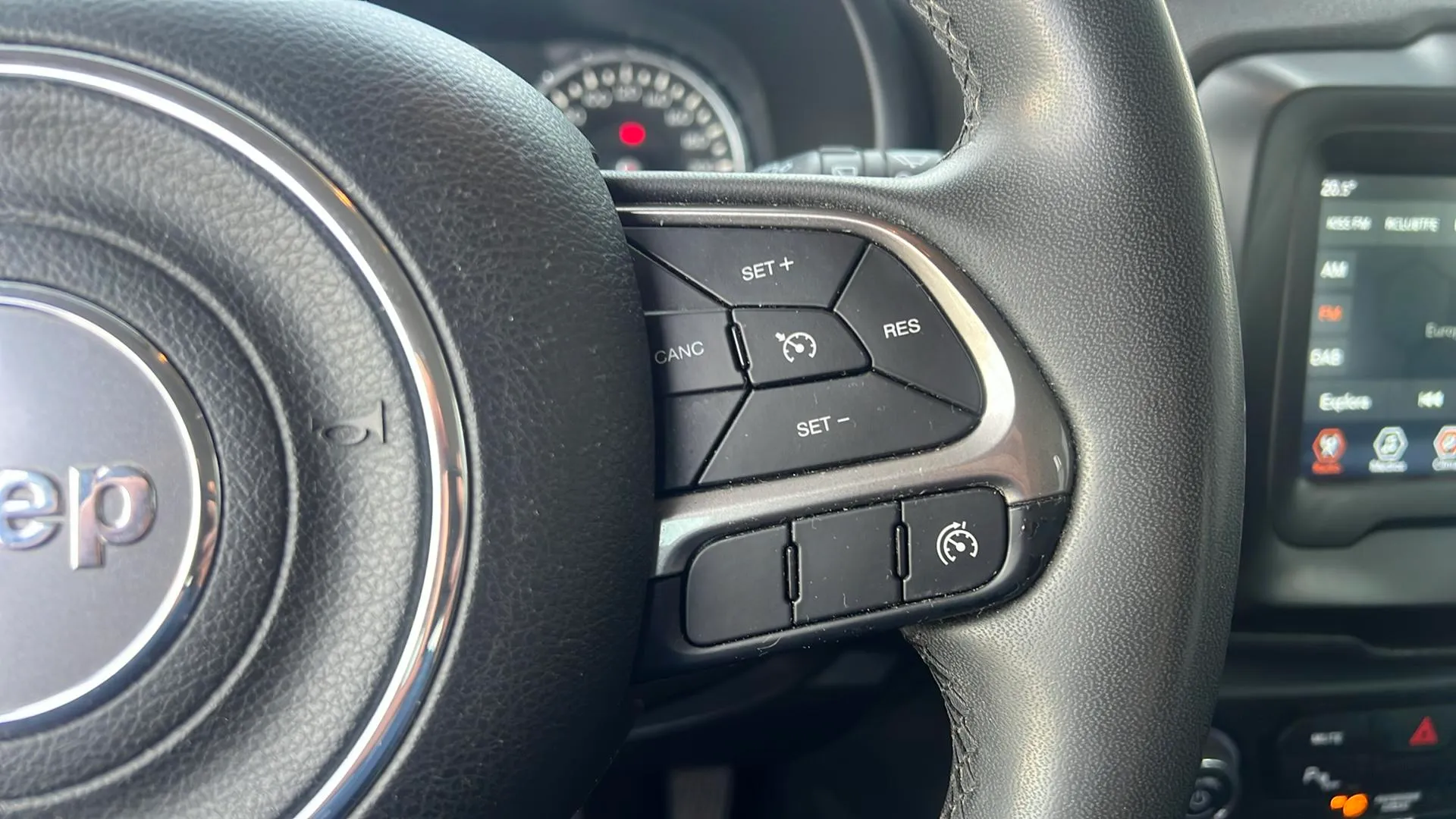 Jeep Renegade Limited 1.0G 4x2 - foto 12