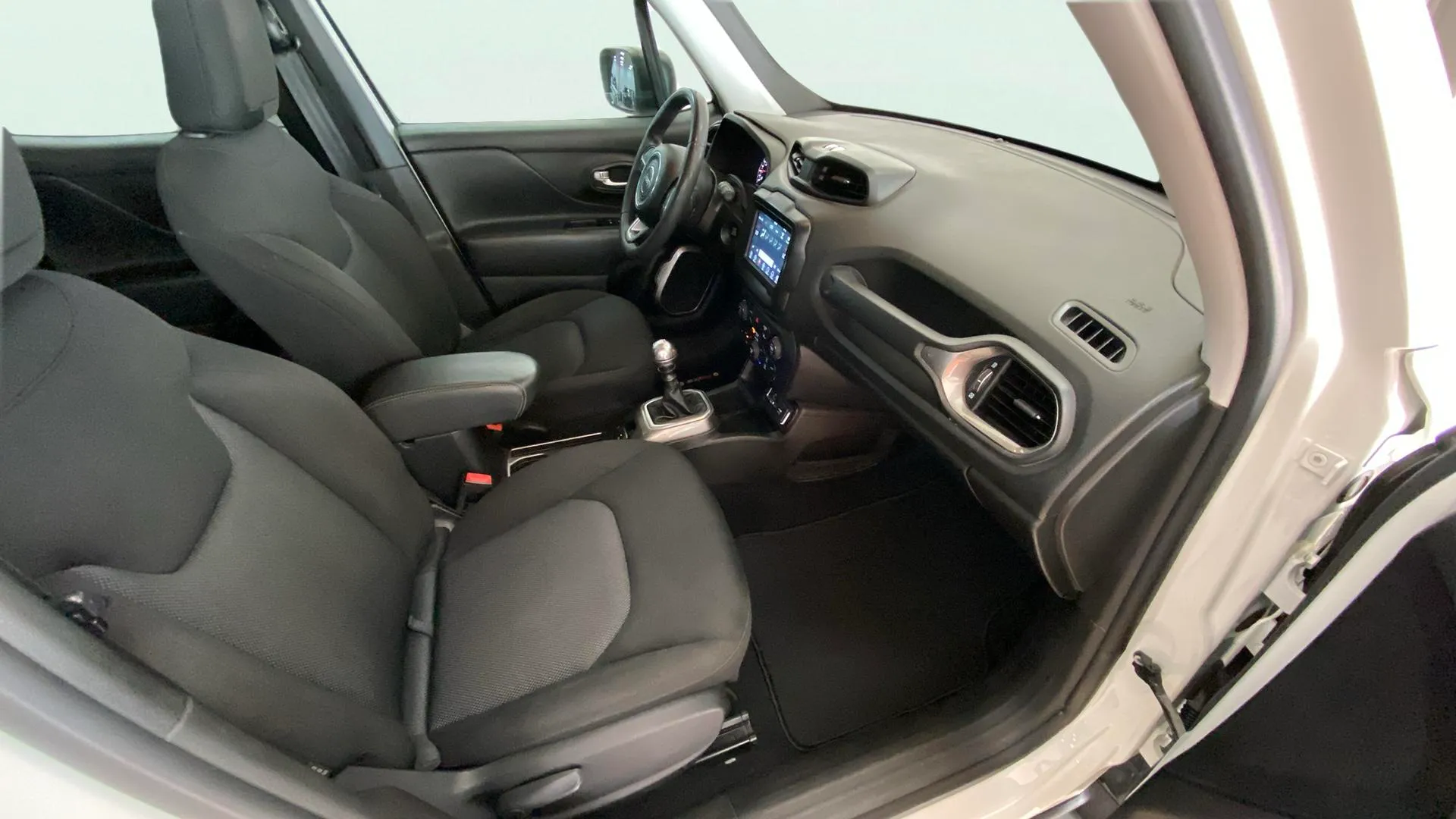 Jeep Renegade Limited 1.0G 4x2 - foto 9
