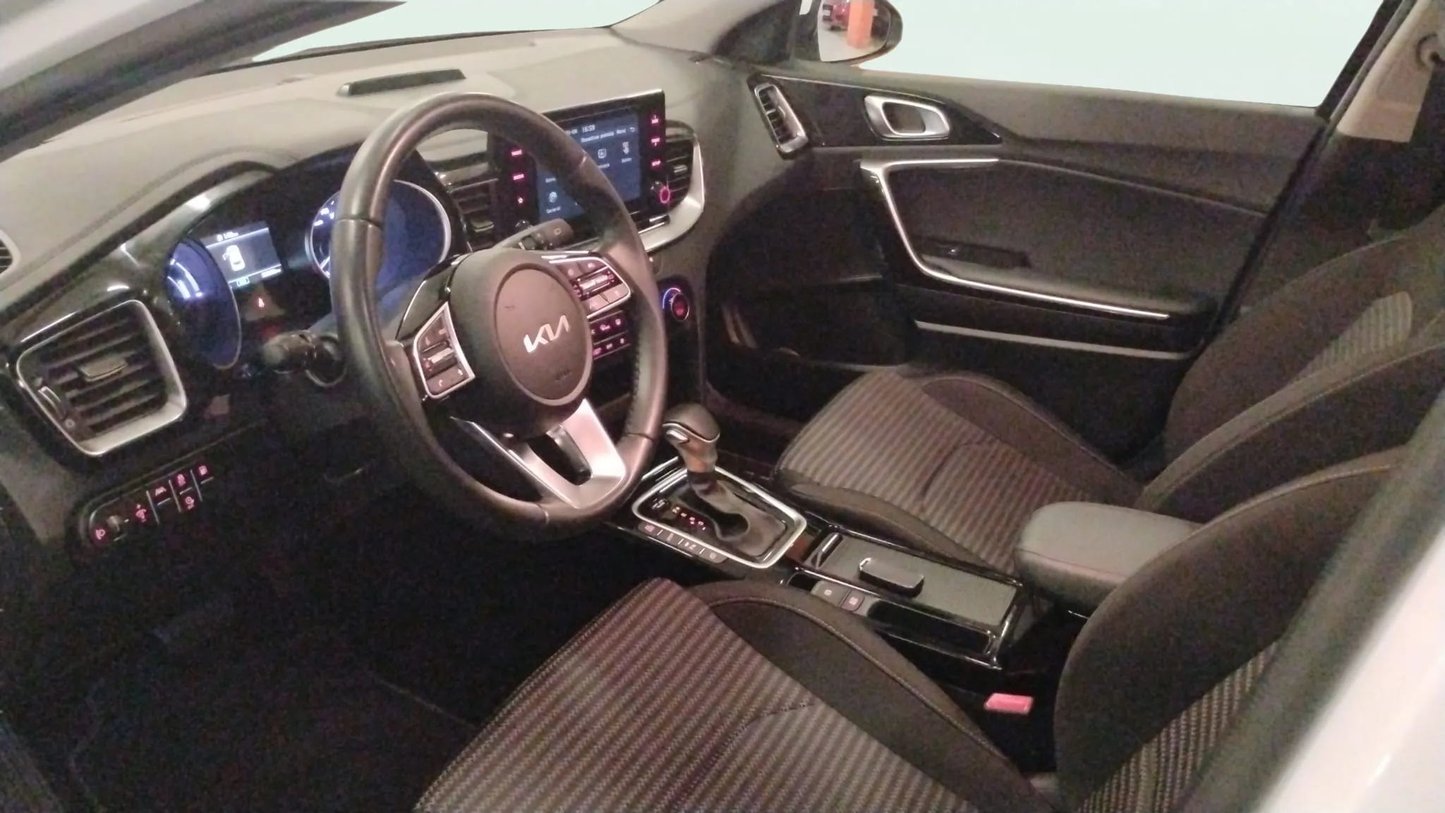 Kia XCeed 1.6 GDi PHEV eDrive - foto 10