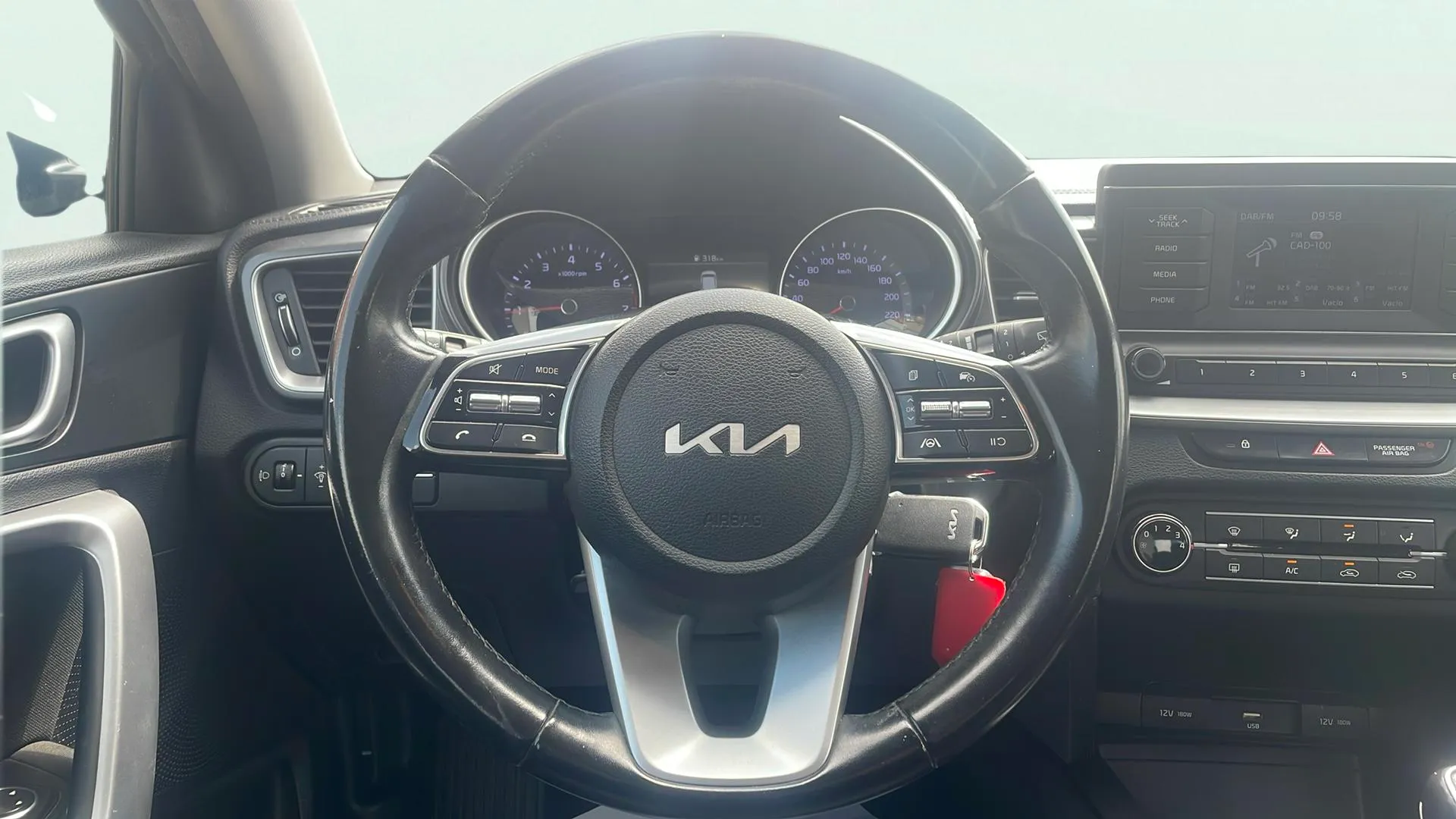 Kia Ceed 1.0 T-GDi Concept - foto 11
