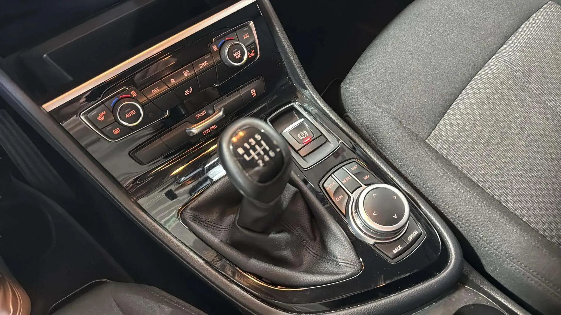BMW Serie 2 Active Tourer 216d - foto 25