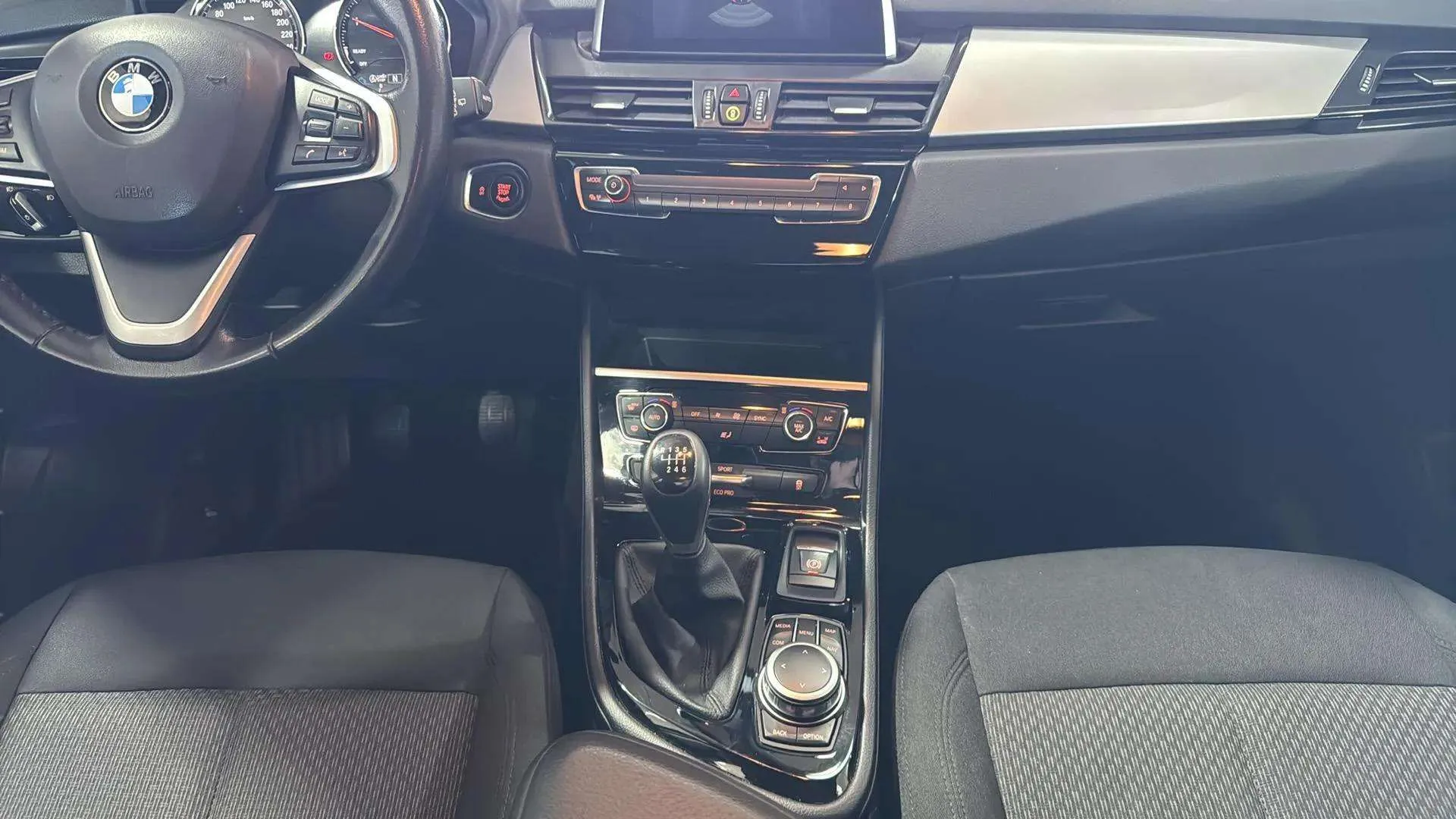 BMW Serie 2 Active Tourer 216d - foto 24