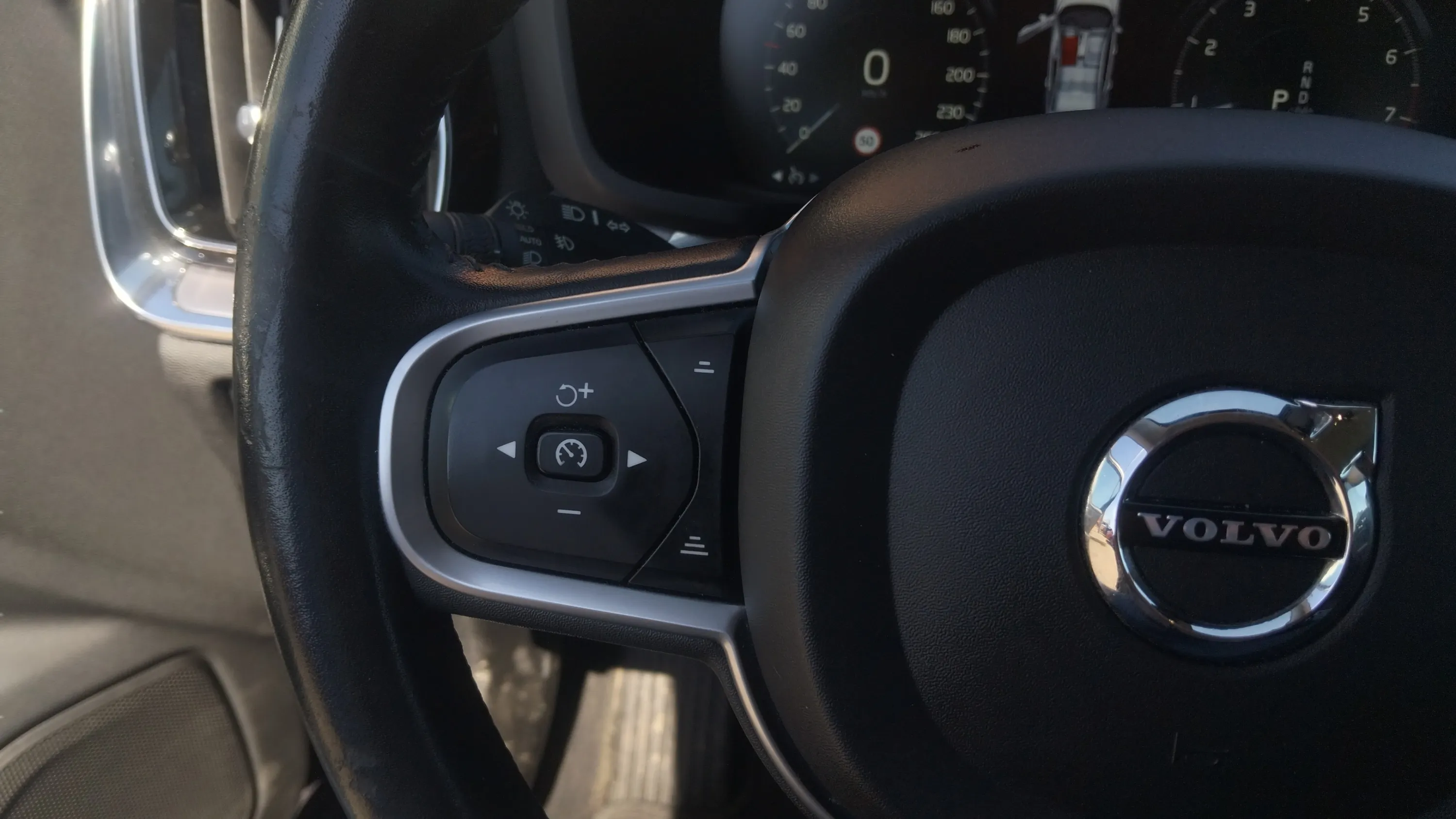 Volvo S60 B4(G) FWD Momentum Pro aut - foto 19