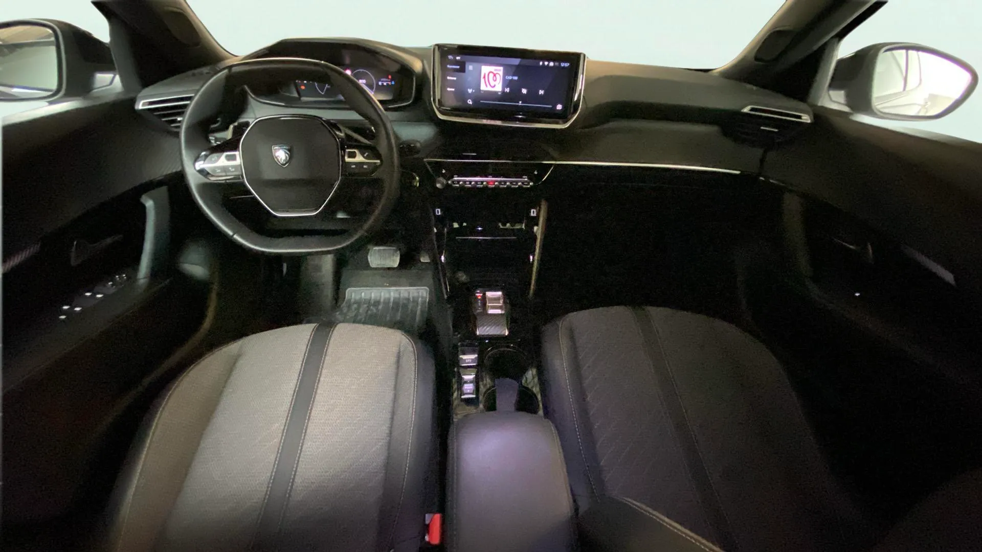 Peugeot 2008 Allure PureTech 130 EAT8 - foto 6