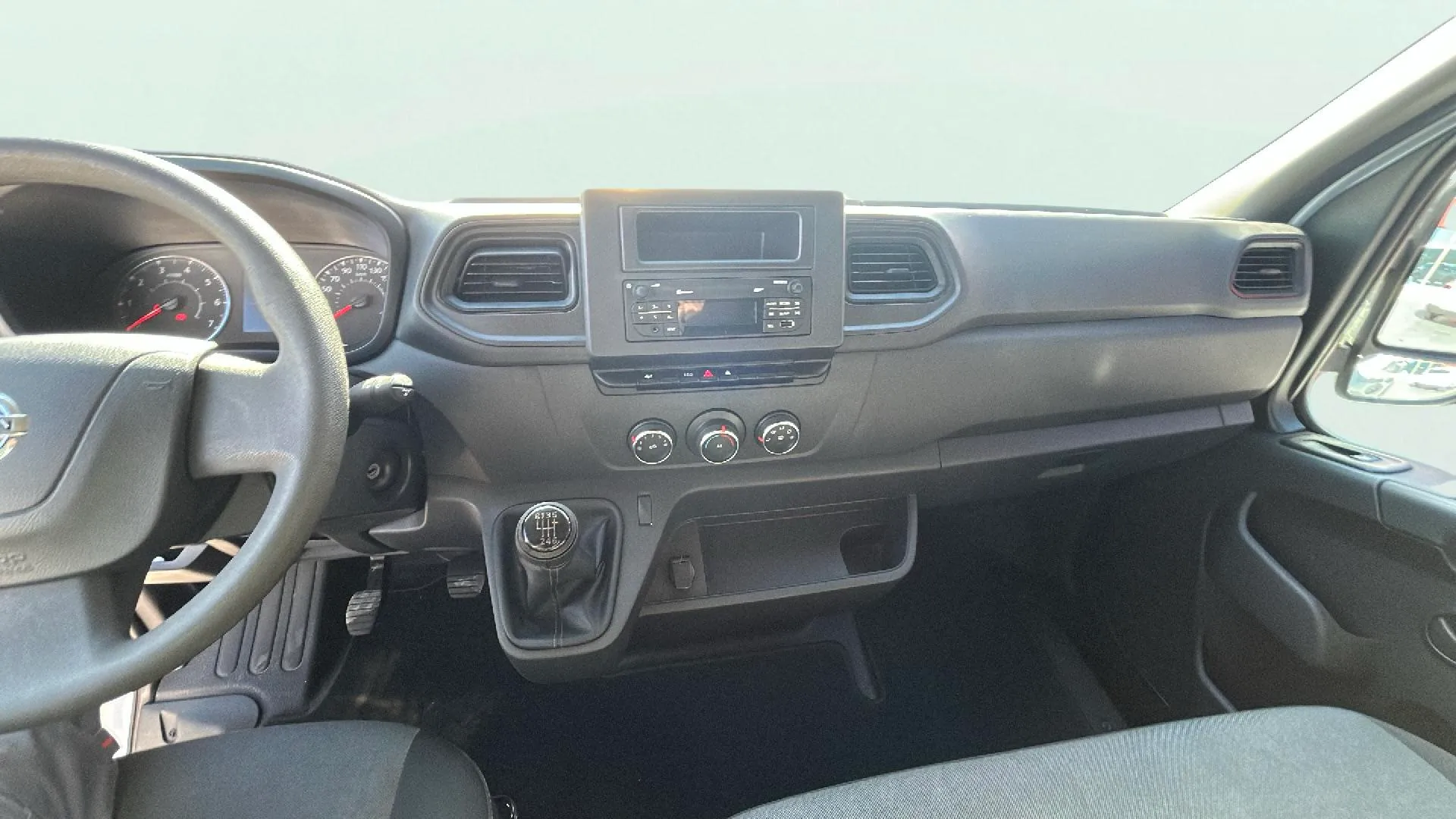 Nissan Interstar 2.0 Diesel - foto 6