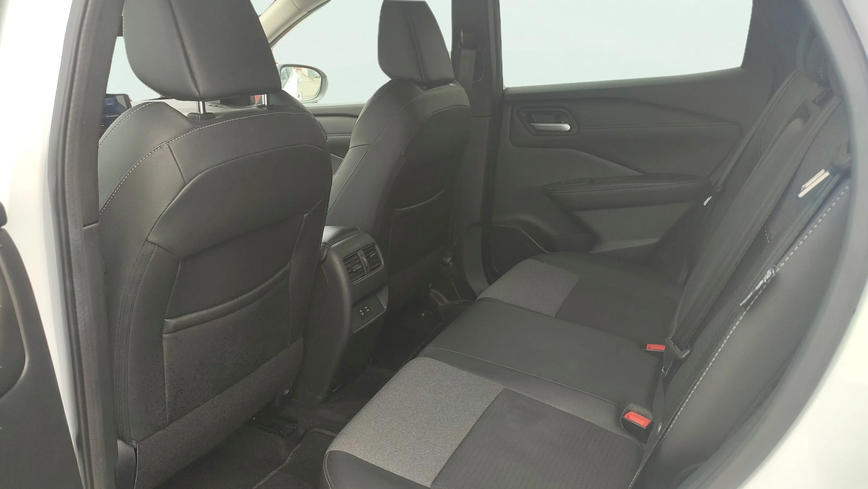 Nissan Qashqai DIG-T mHEV 4x2 Acenta - foto 16