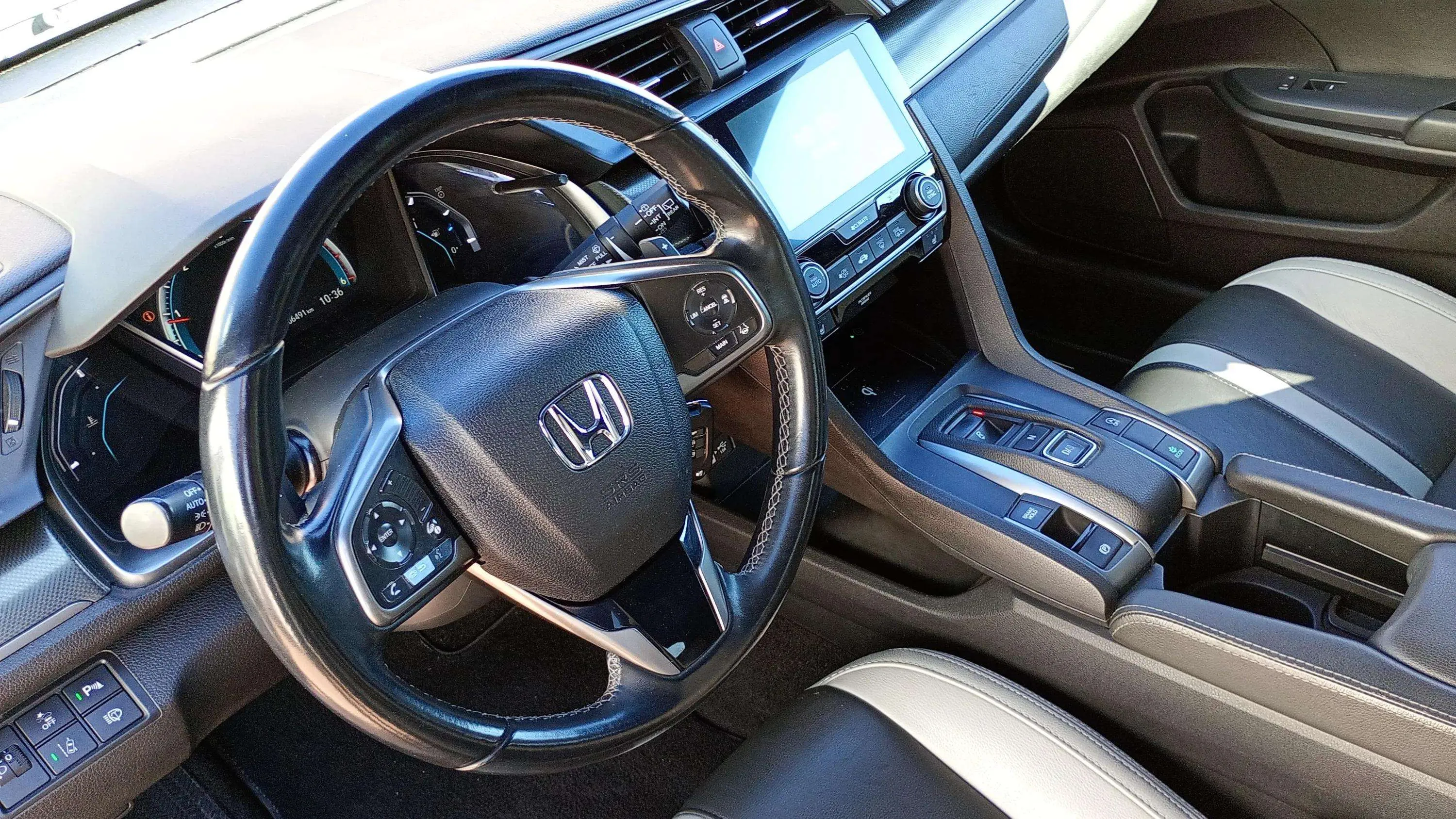 Honda Civic 1.6 I-Dtec Elegance Navi - foto 29