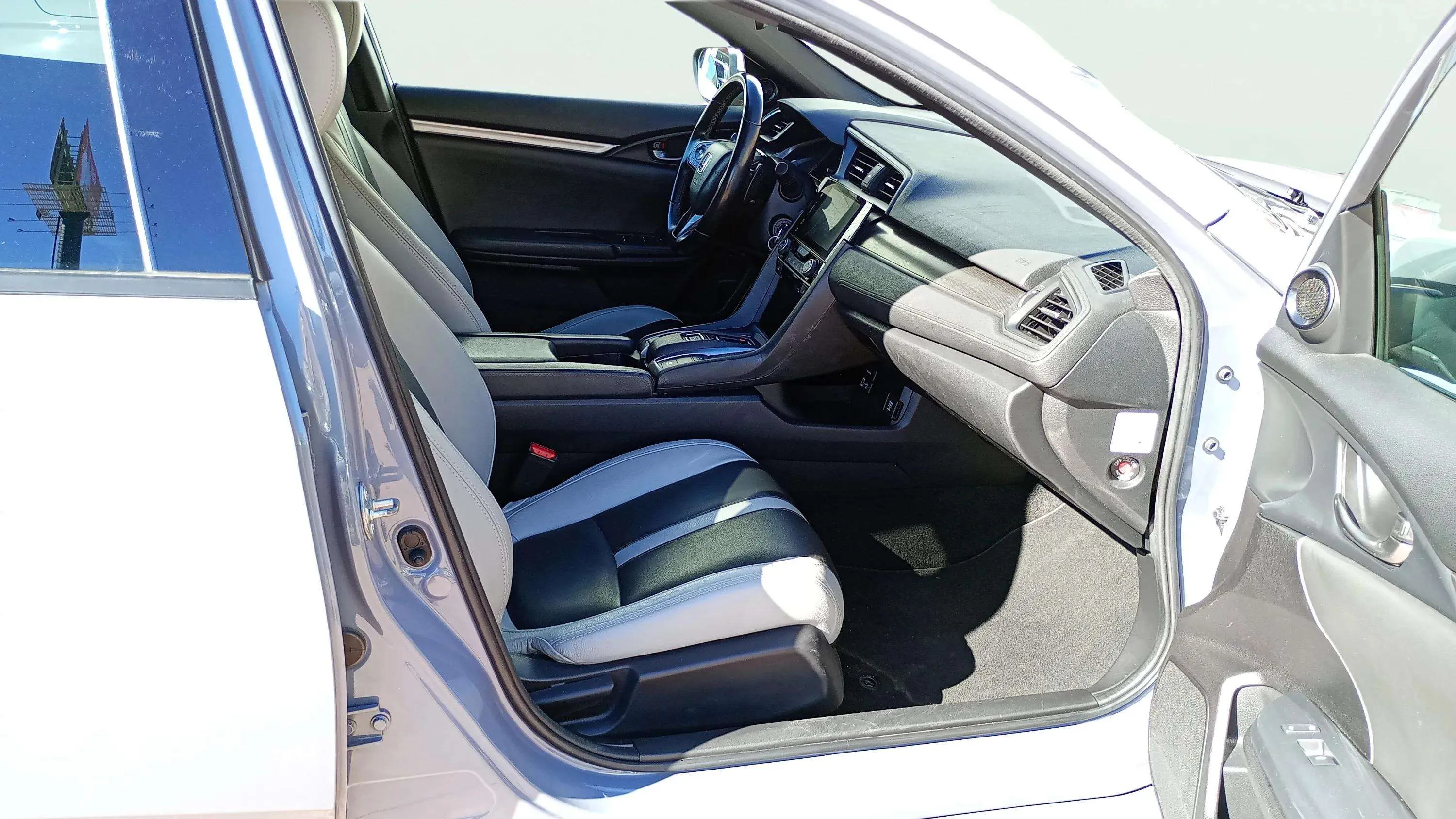 Honda Civic 1.6 I-Dtec Elegance Navi - foto 19