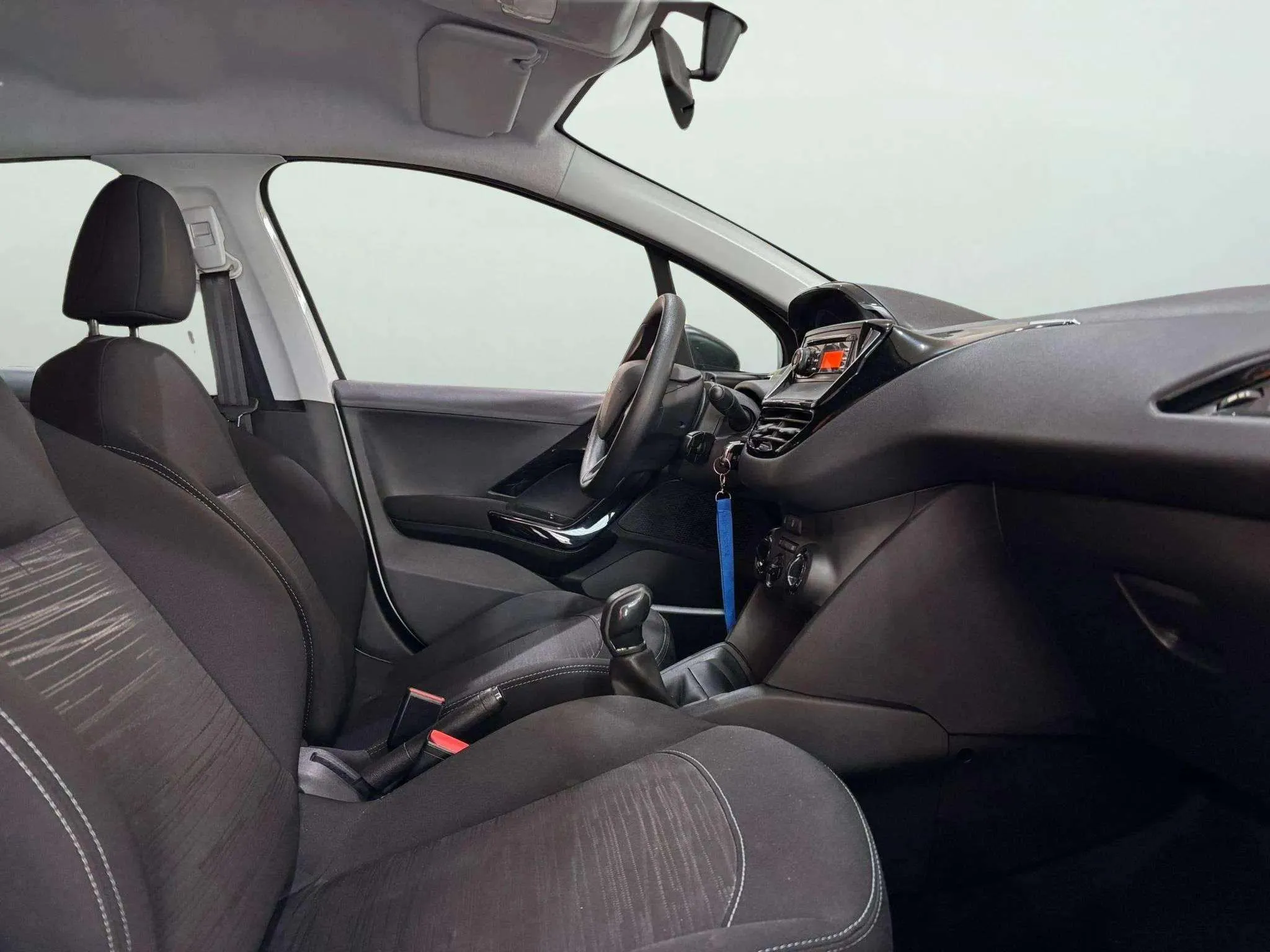 Peugeot 208 Access 1.6 BlueHDi - foto 9