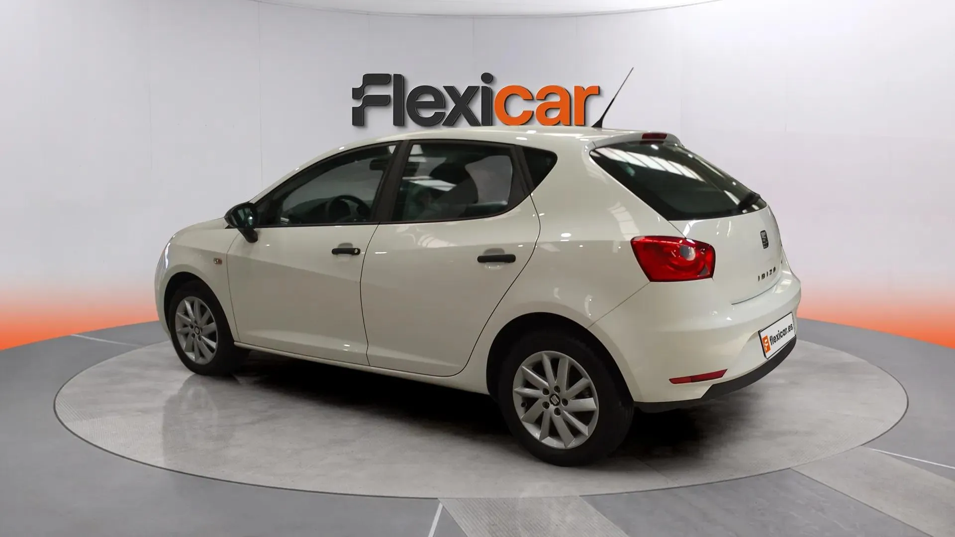 SEAT Ibiza 1.4 TDI Style - foto 8