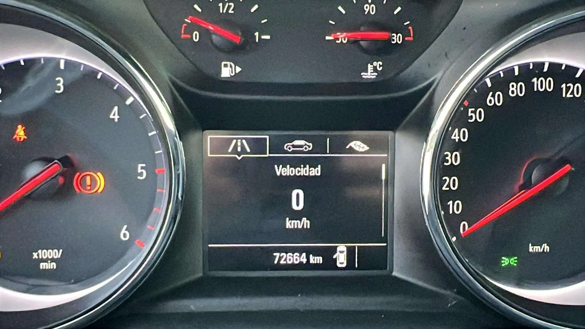 Opel Astra 1.6 CDTi Dynamic - foto 15