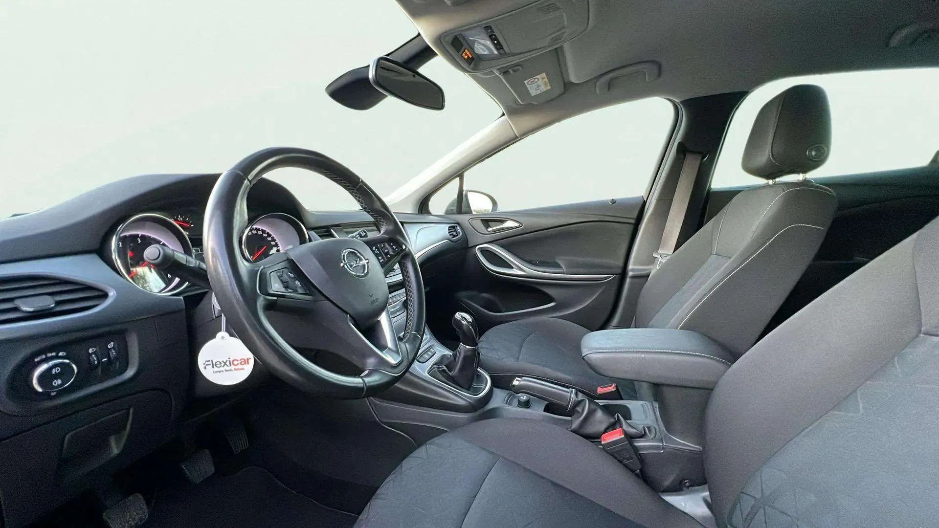 Opel Astra 1.6 CDTi Dynamic - foto 16