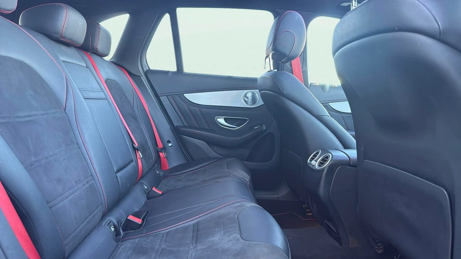 Mercedes-Benz GLC Mercedes-AMG GLC 43 4MATIC - foto 14