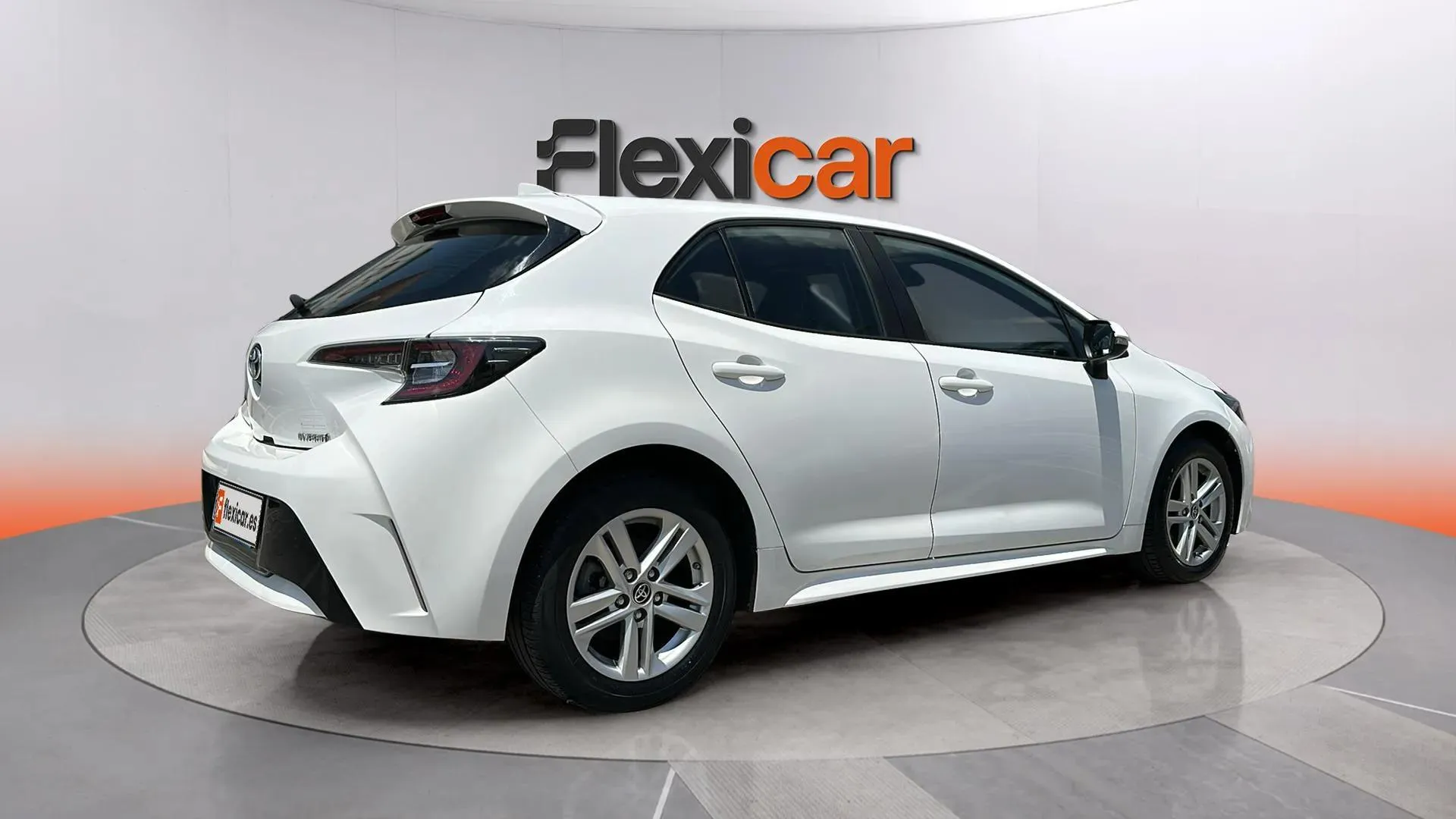 Toyota Corolla 1.8 125H Active Tech E-CVT - foto 7