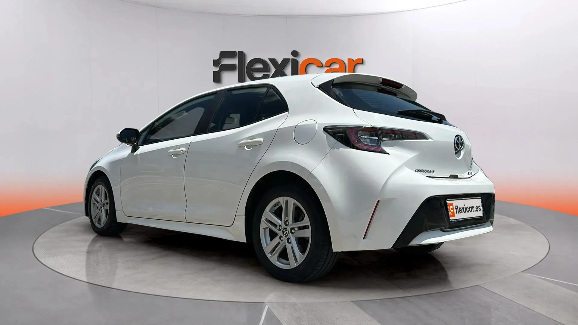 Toyota Corolla 1.8 125H Active Tech E-CVT - foto 5