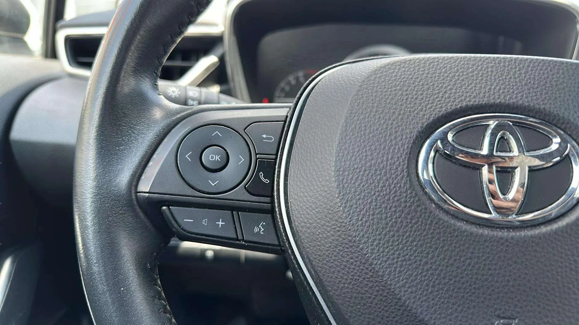 Toyota Corolla 1.8 125H Active Tech E-CVT - foto 13