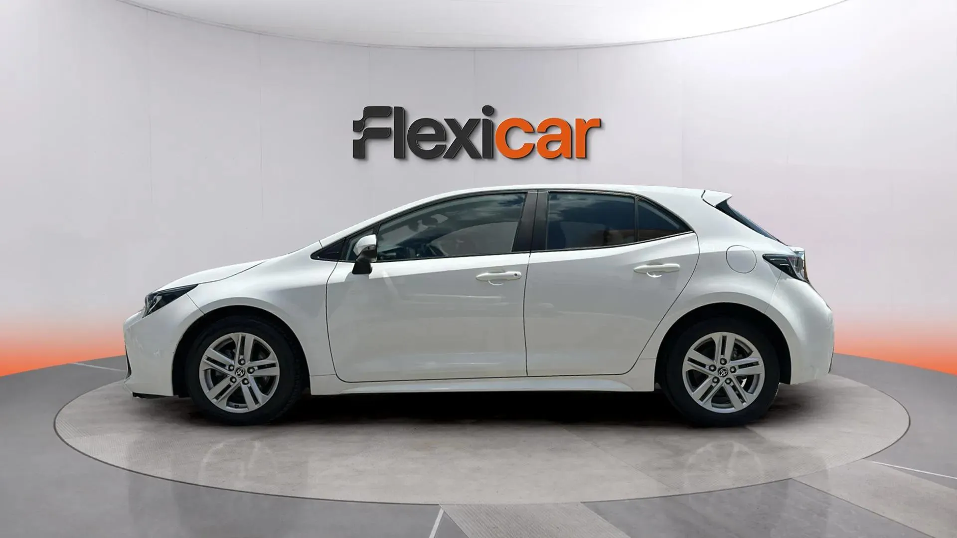 Toyota Corolla 1.8 125H Active Tech E-CVT - foto 4