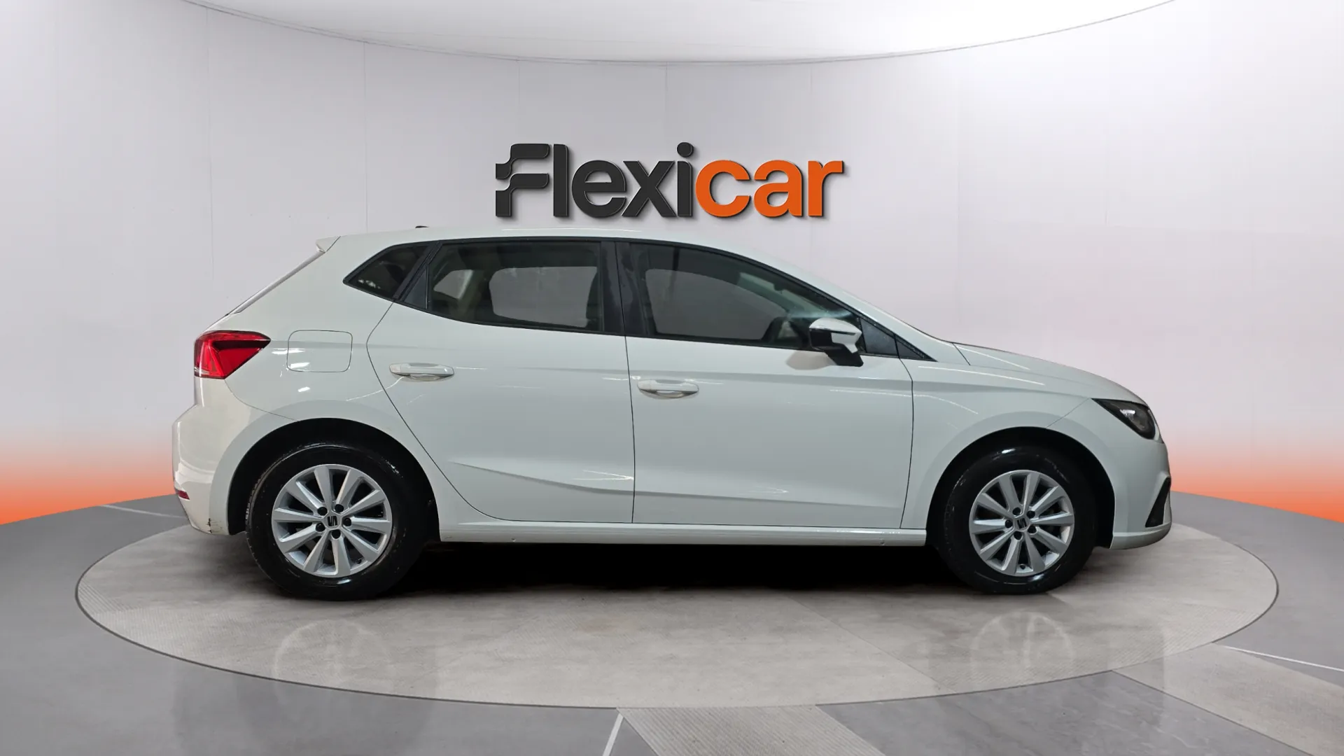 SEAT Ibiza 1.0 MPI Reference - foto 3