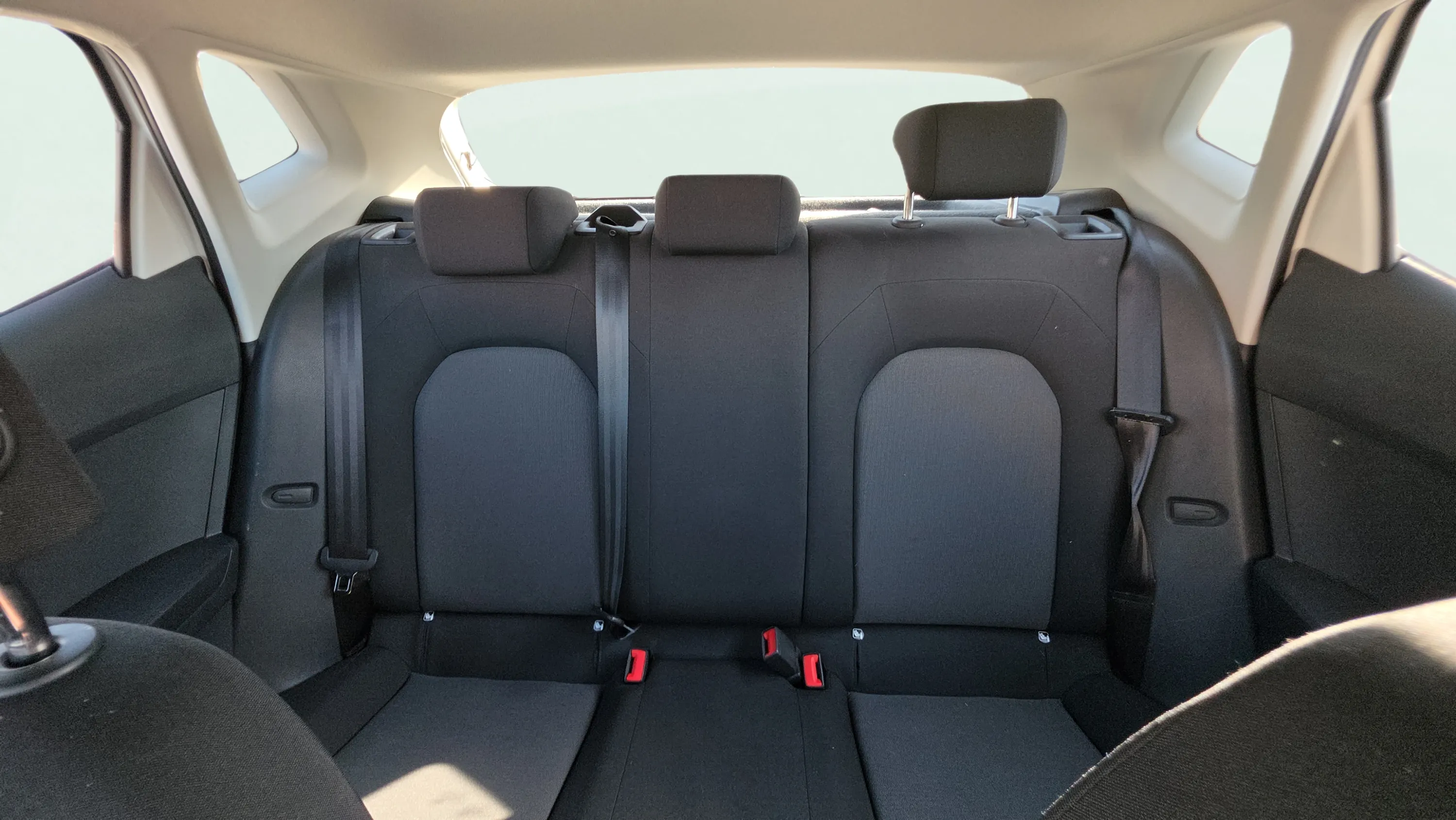 SEAT Ibiza 1.0 MPI Reference - foto 17