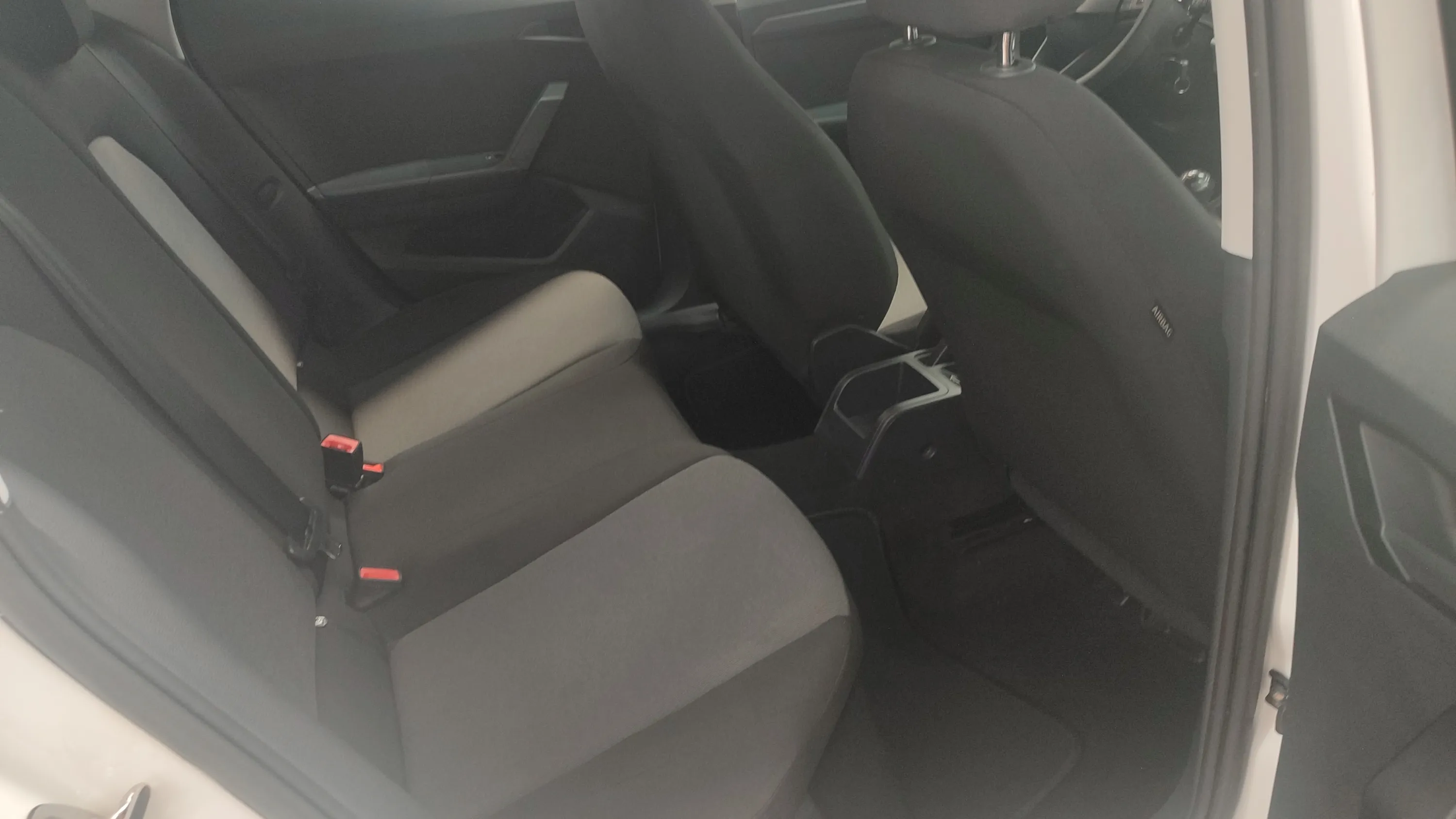 SEAT Ibiza 1.0 MPI Reference - foto 20