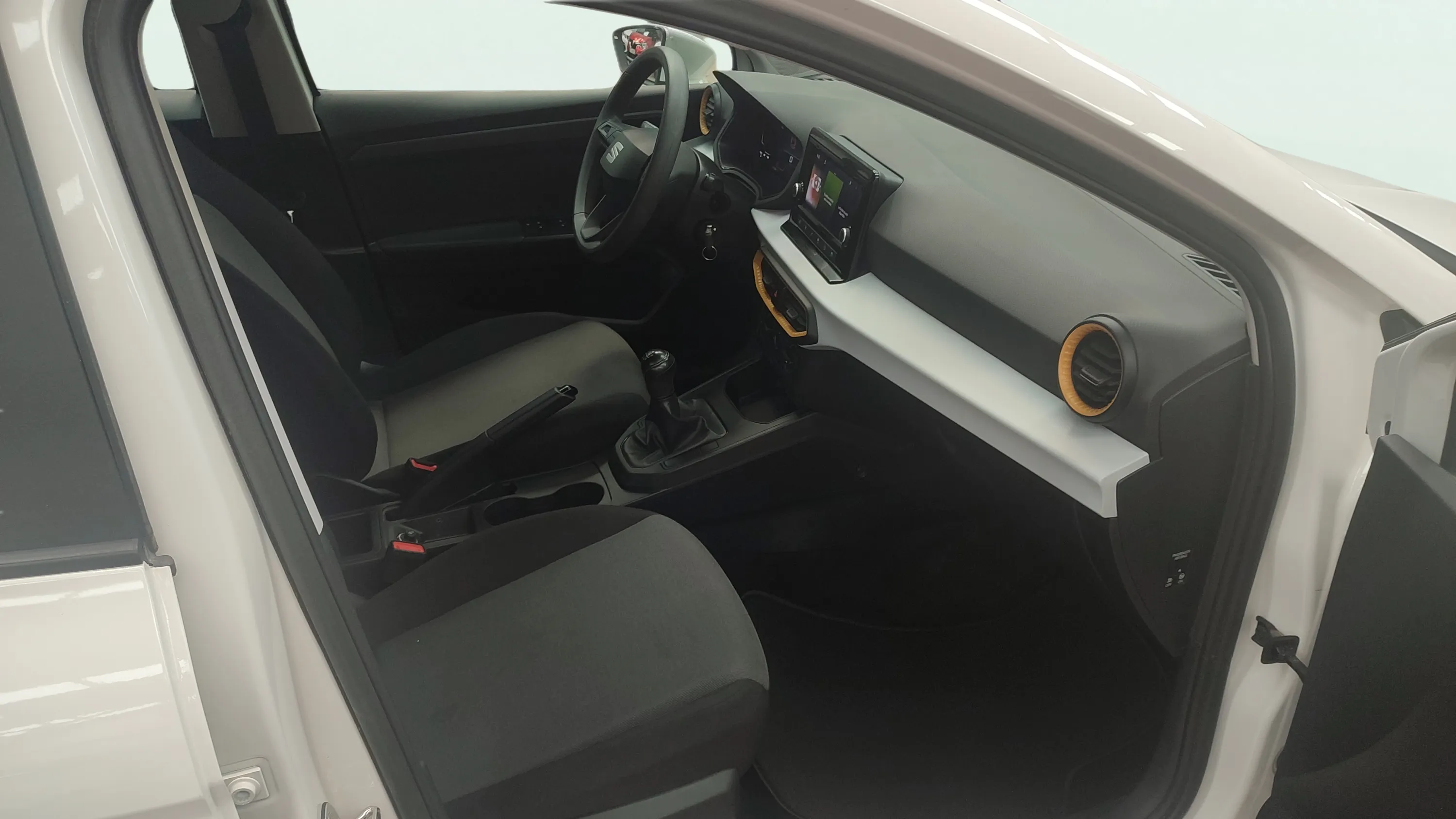 SEAT Ibiza 1.0 MPI Reference - foto 19
