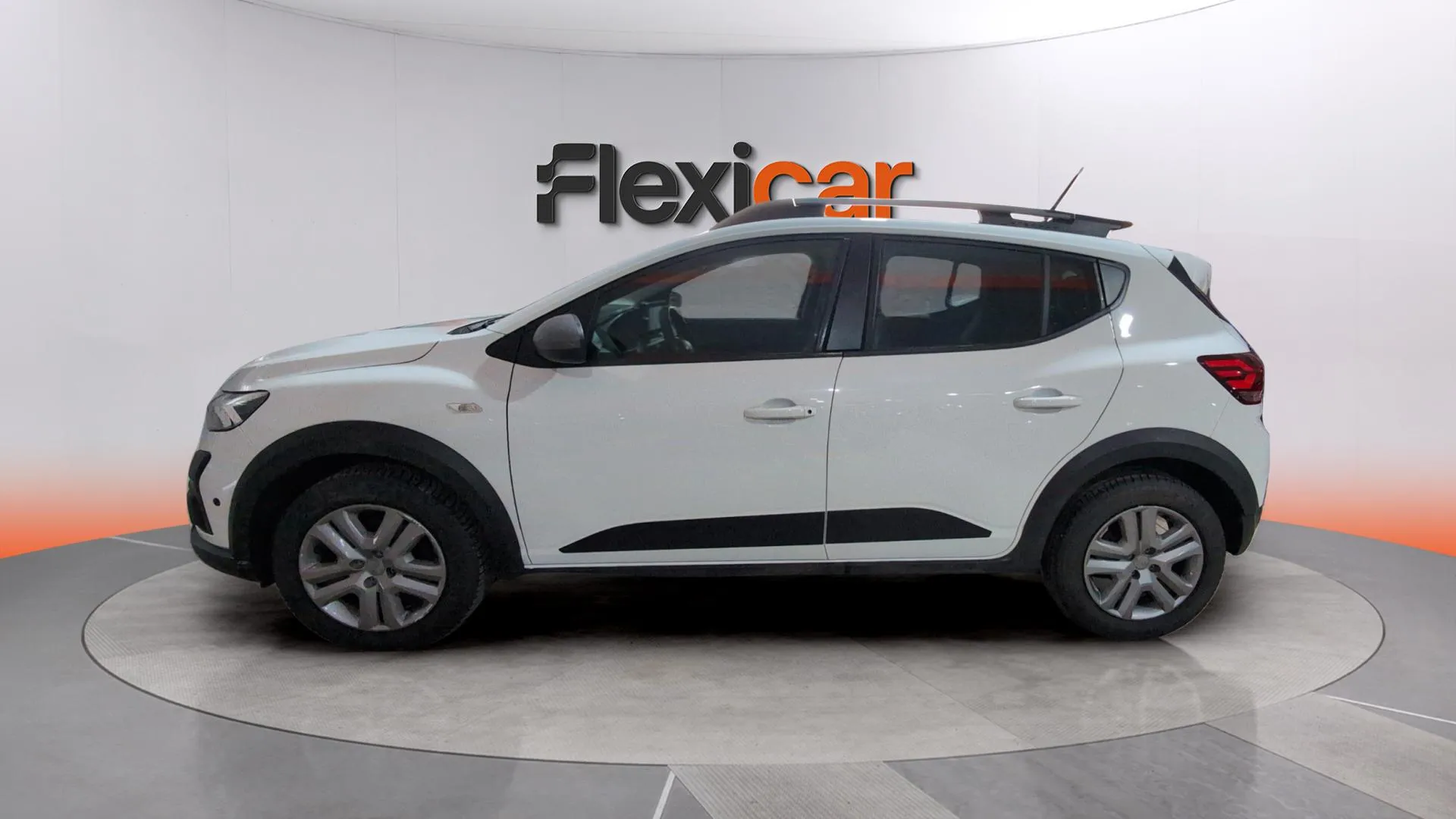 Dacia Sandero Stepway Essential TCe (90V) - foto 4