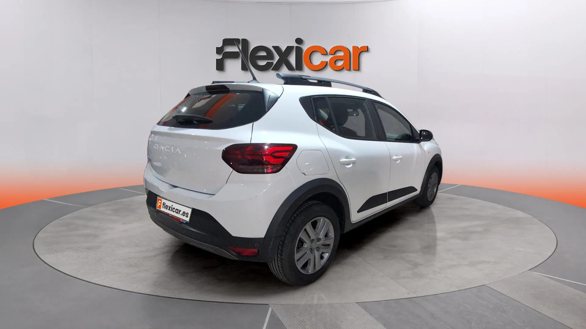 Dacia Sandero Stepway Essential TCe (90V) - foto 7