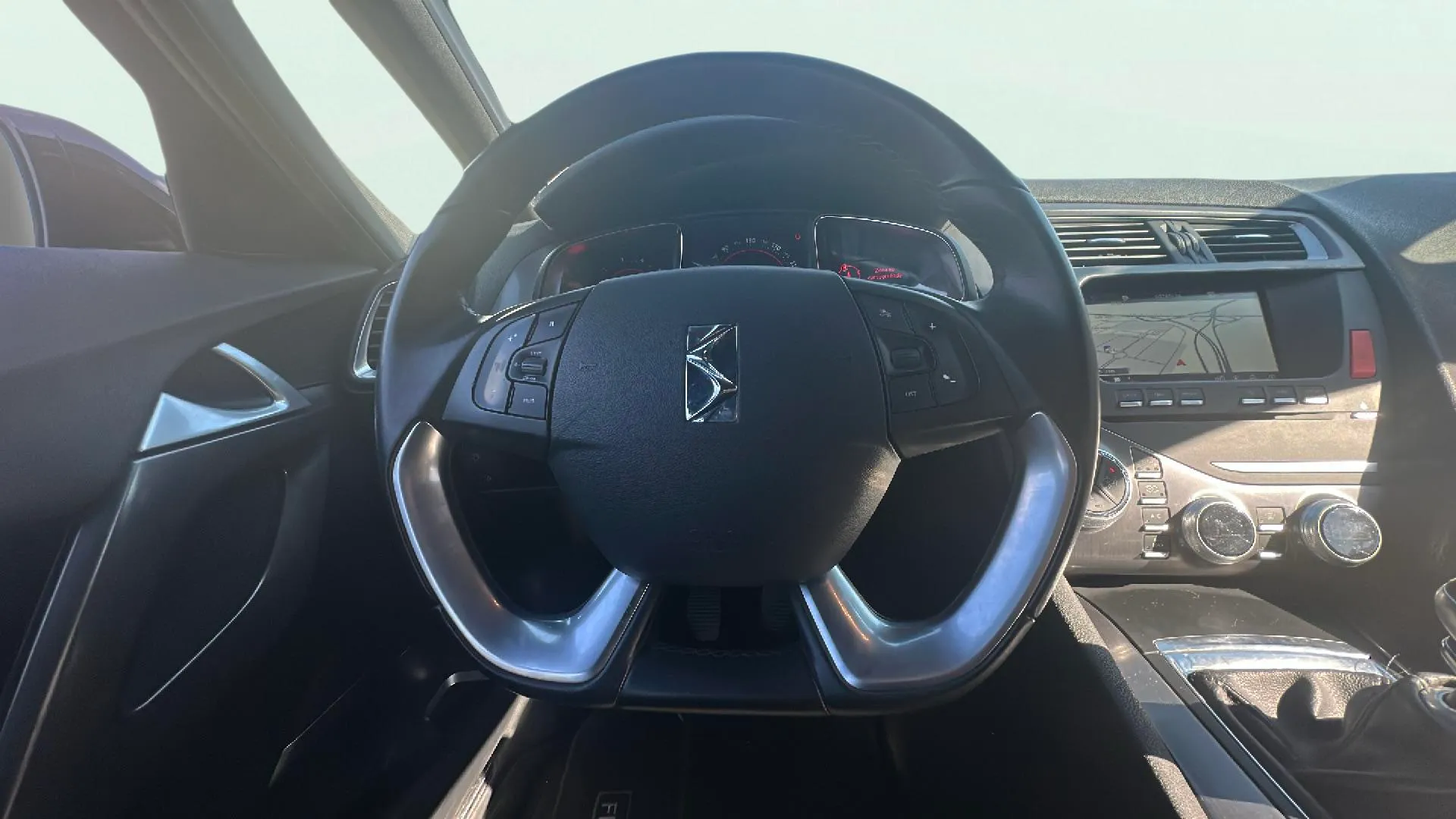 DS DS 5 BlueHDi Design - foto 10
