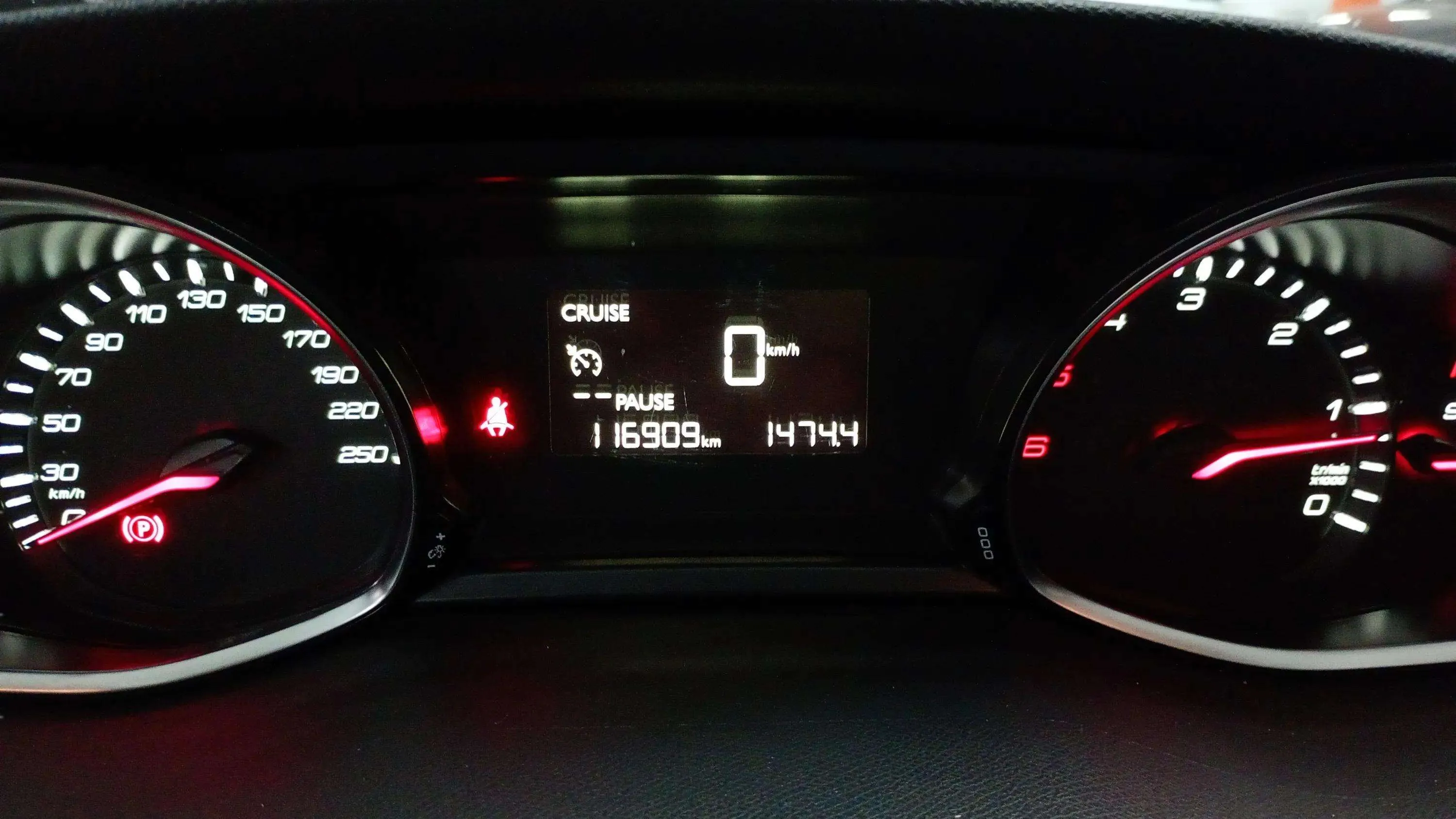 Peugeot 308 SW Active 1.5 BlueHDi - foto 12