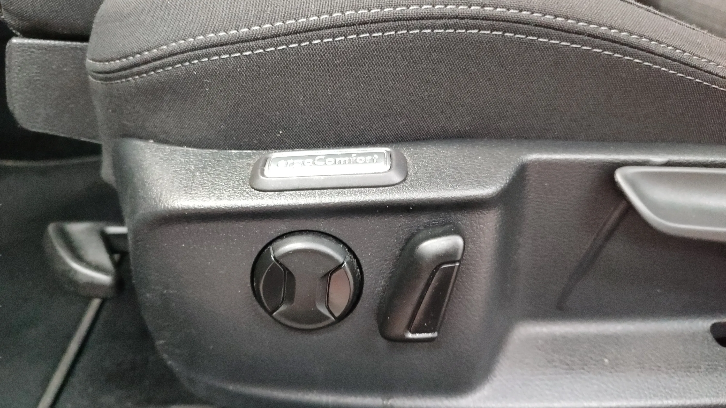 Volkswagen Passat Variant Executive 2.0 TDI DSG - foto 25