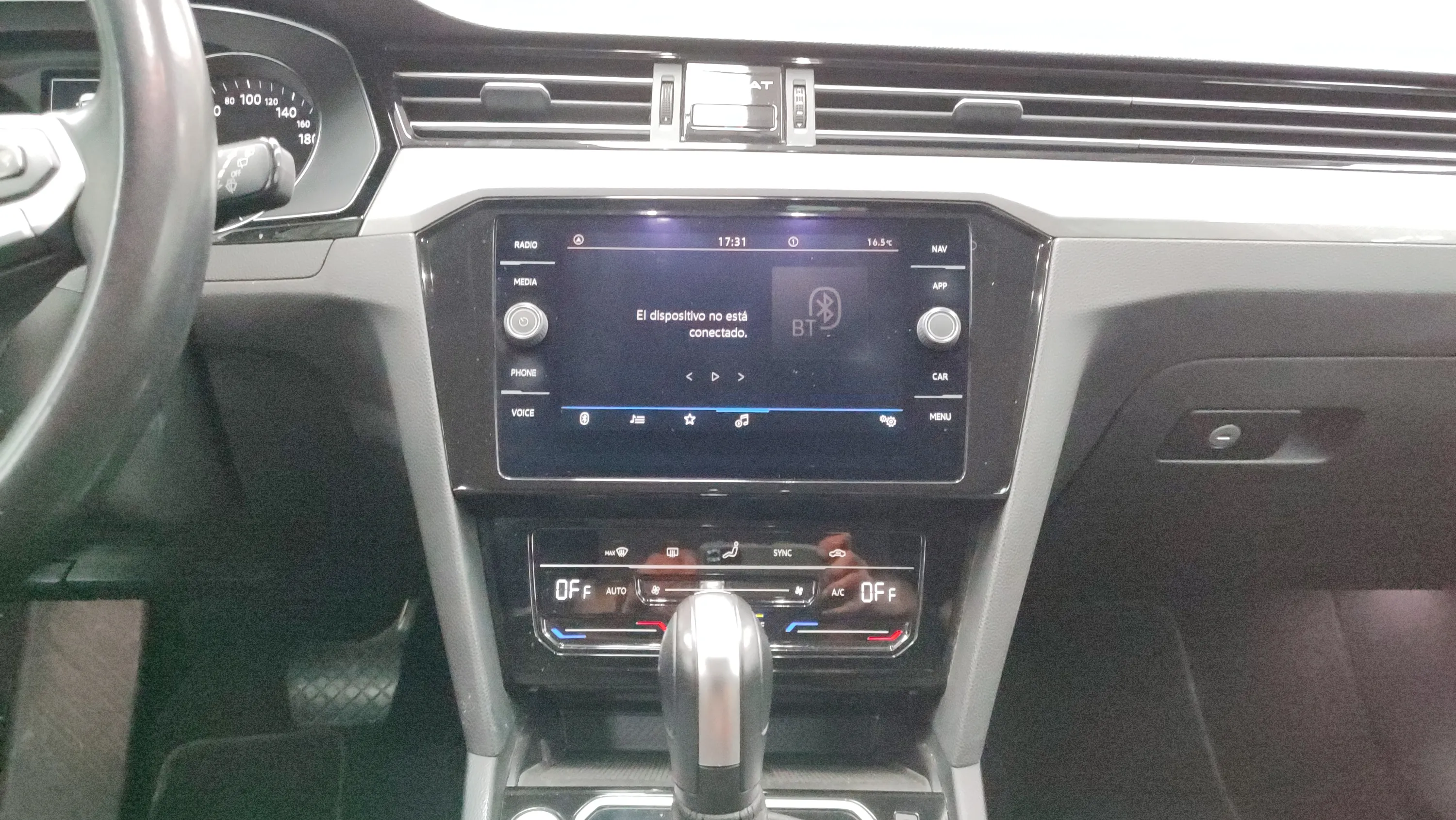 Volkswagen Passat Variant Executive 2.0 TDI DSG - foto 11