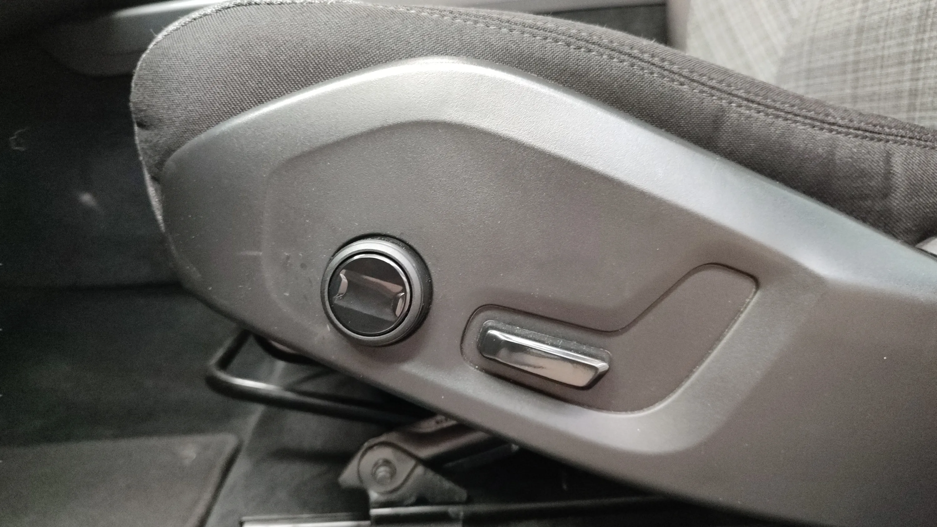 Volvo XC60 2.0 T6 AWD Recharge Inscription - foto 23