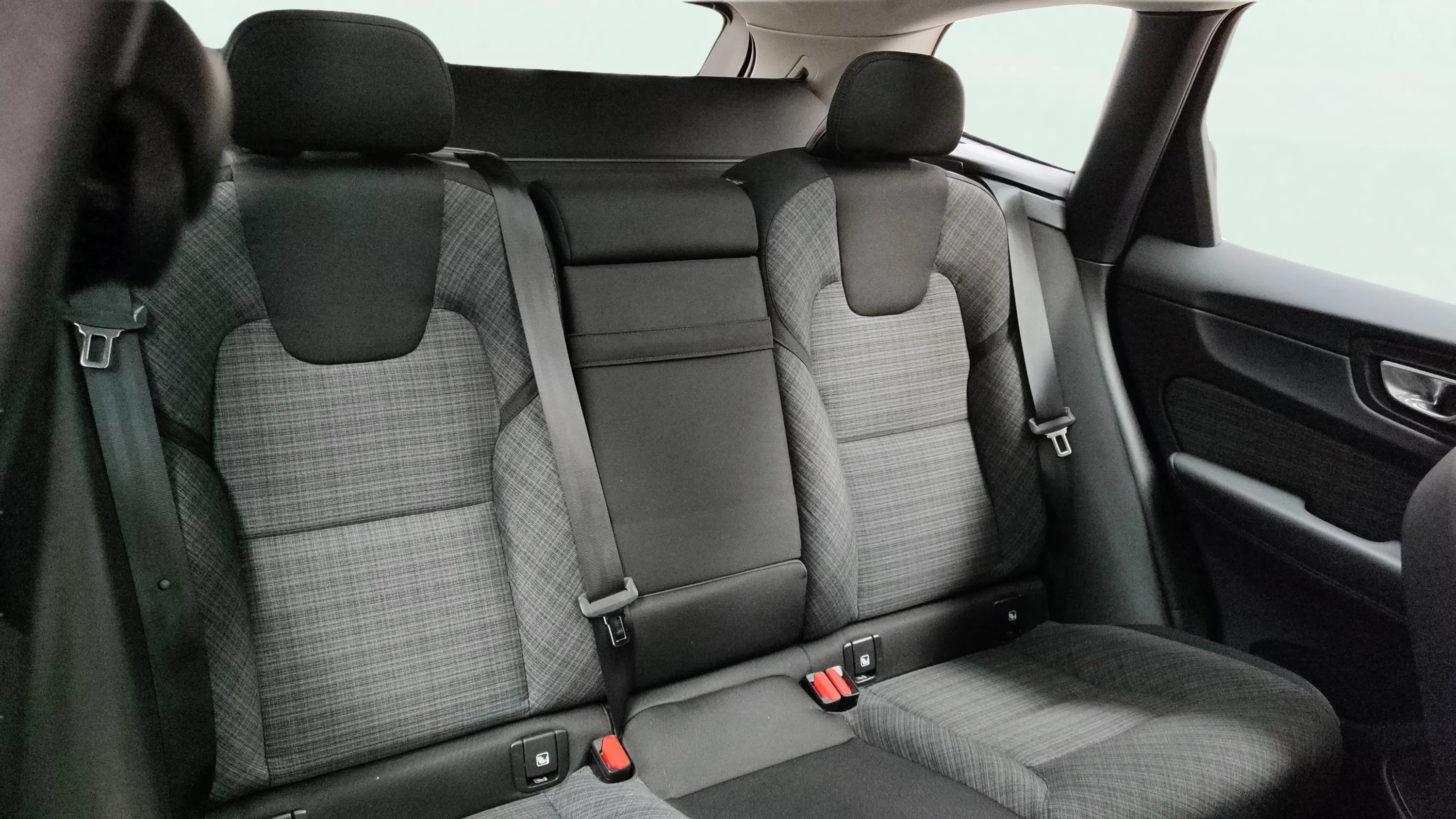 Volvo XC60 2.0 T6 AWD Recharge Inscription - foto 24