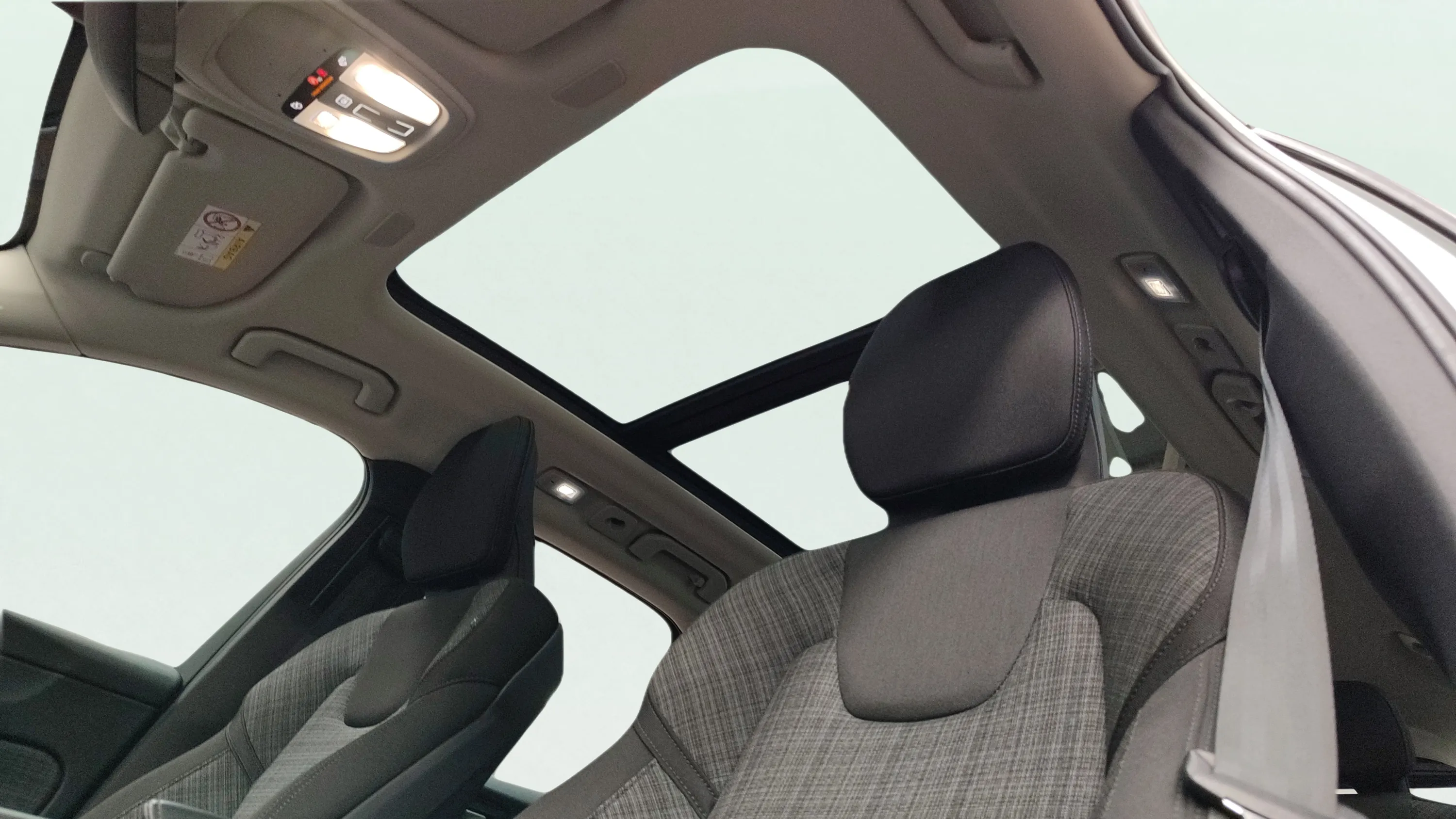 Volvo XC60 2.0 T6 AWD Recharge Inscription - foto 16