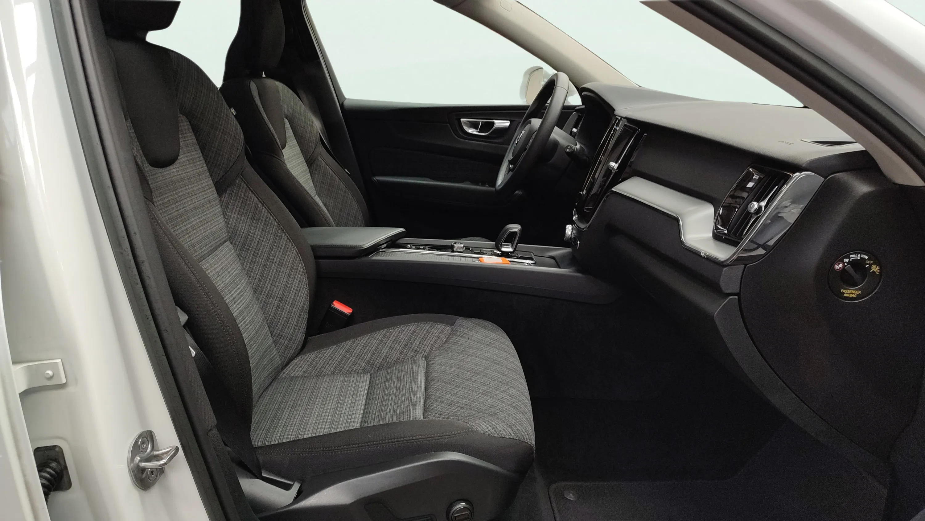 Volvo XC60 2.0 T6 AWD Recharge Inscription - foto 22