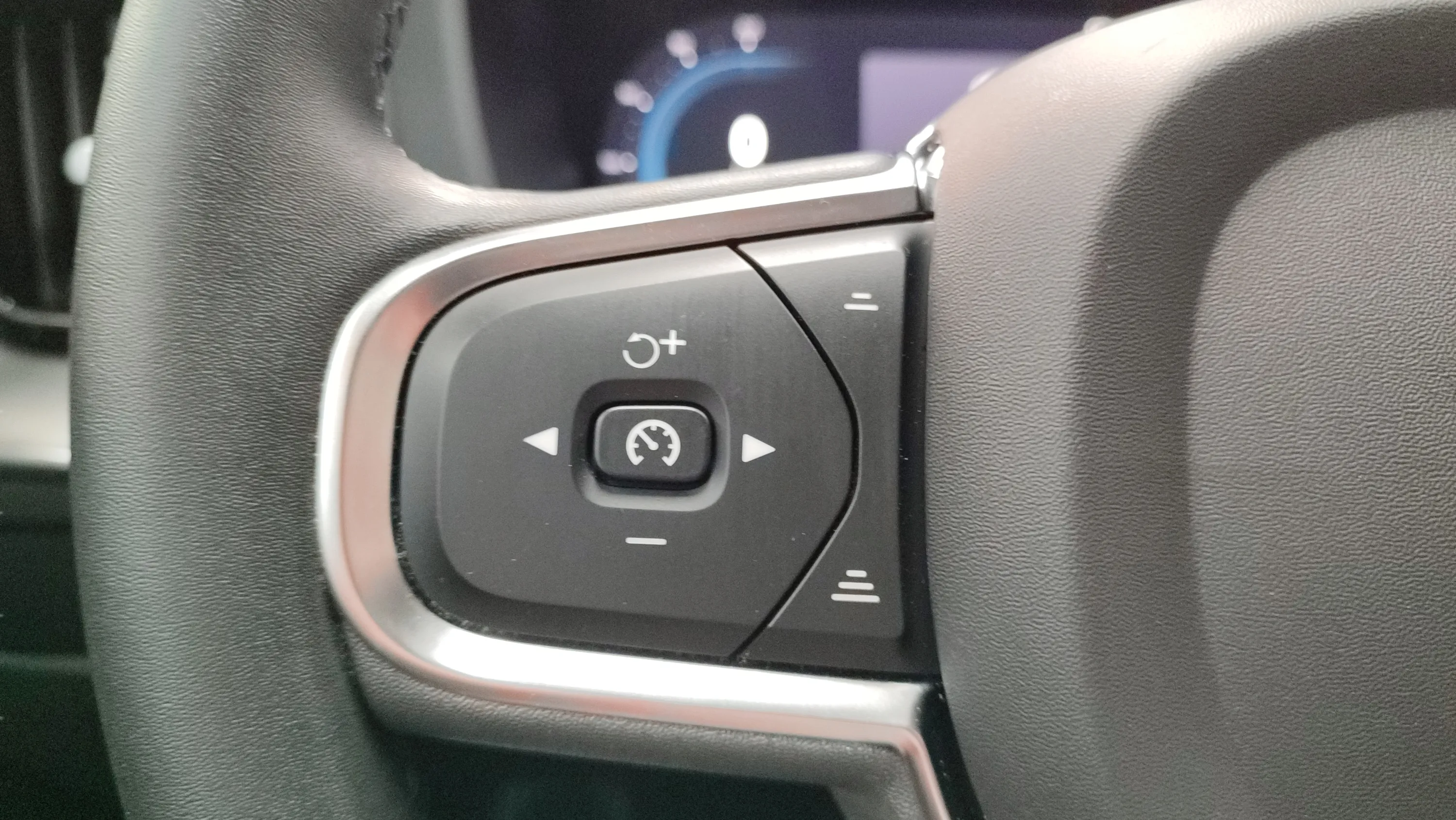 Volvo XC60 2.0 T6 AWD Recharge Inscription - foto 14