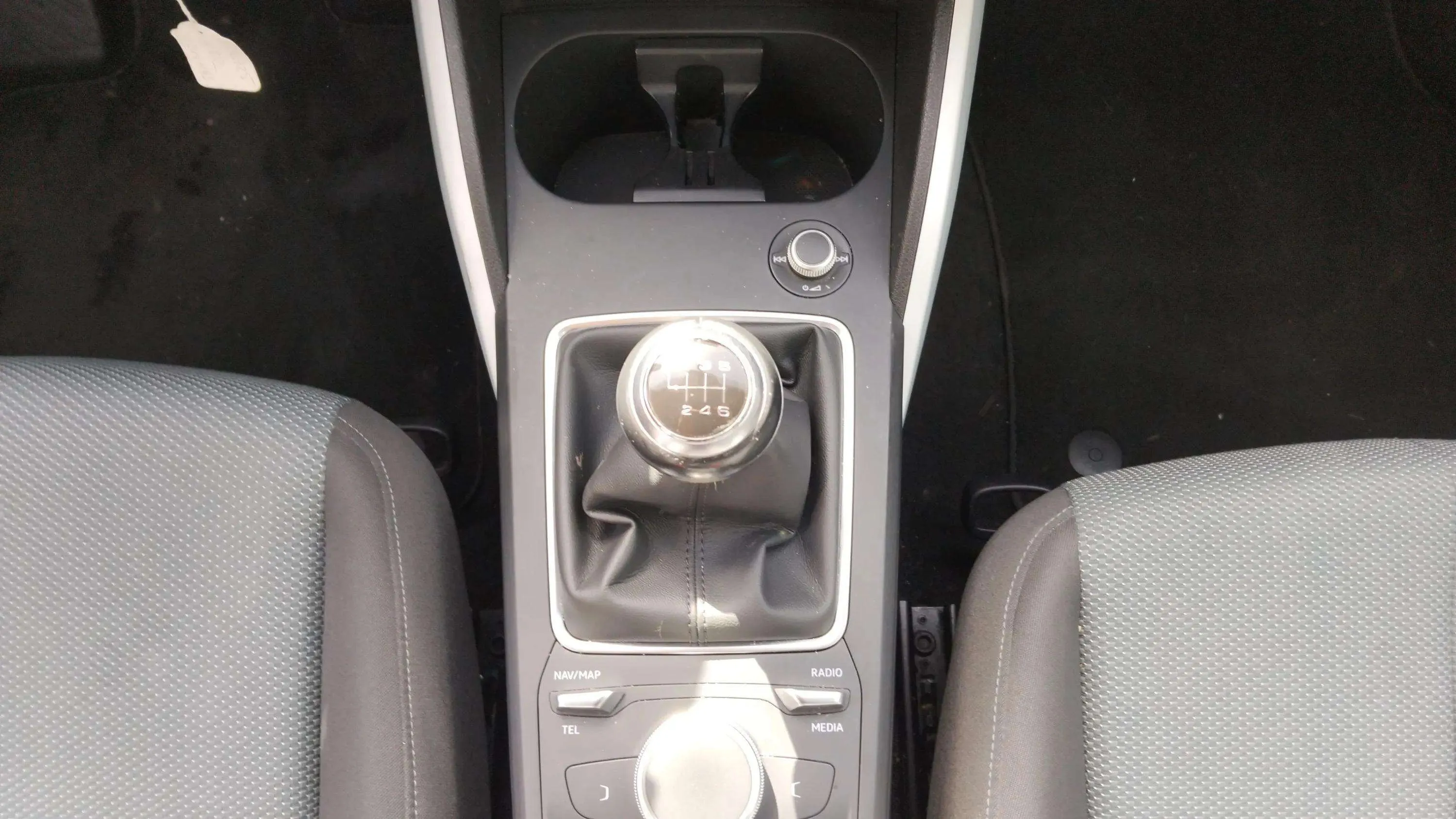 Audi Q2 design edition 1.6 TDI - foto 13