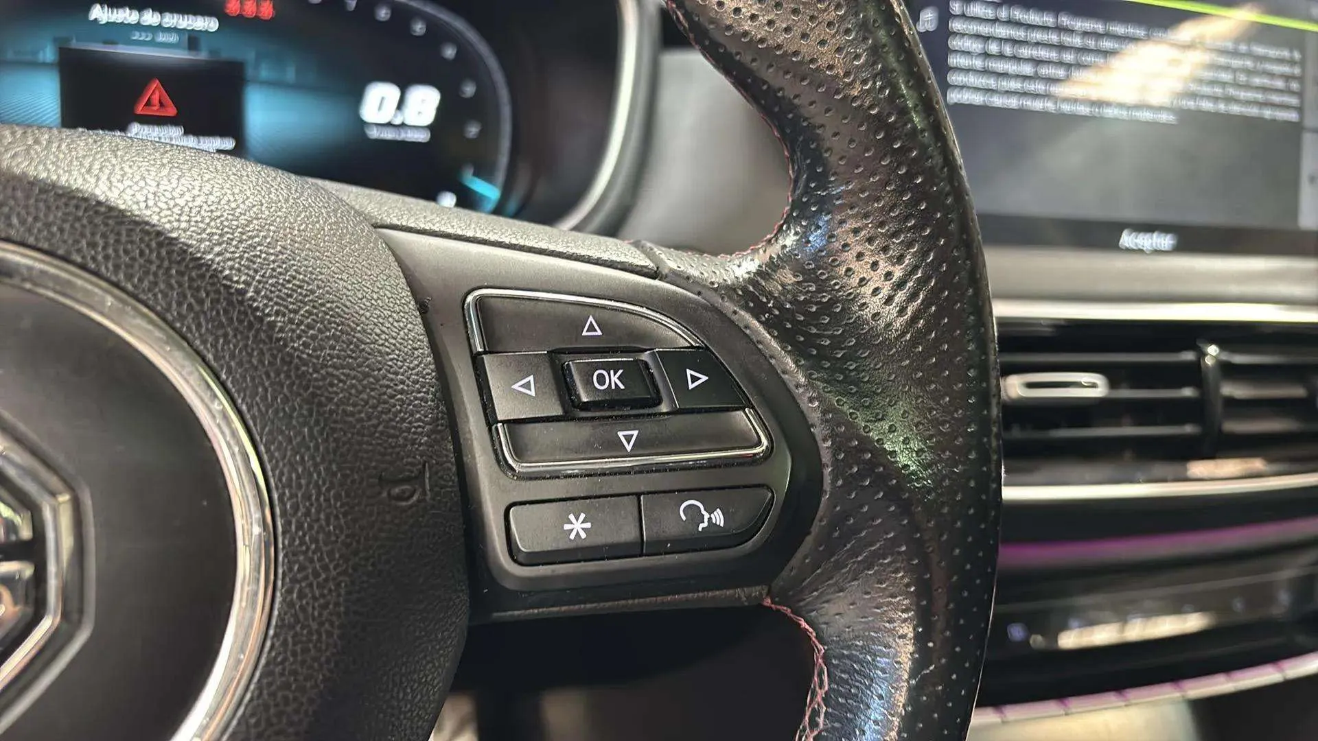 MG HS 1.5 Turbo GDI Luxury DCT - foto 13