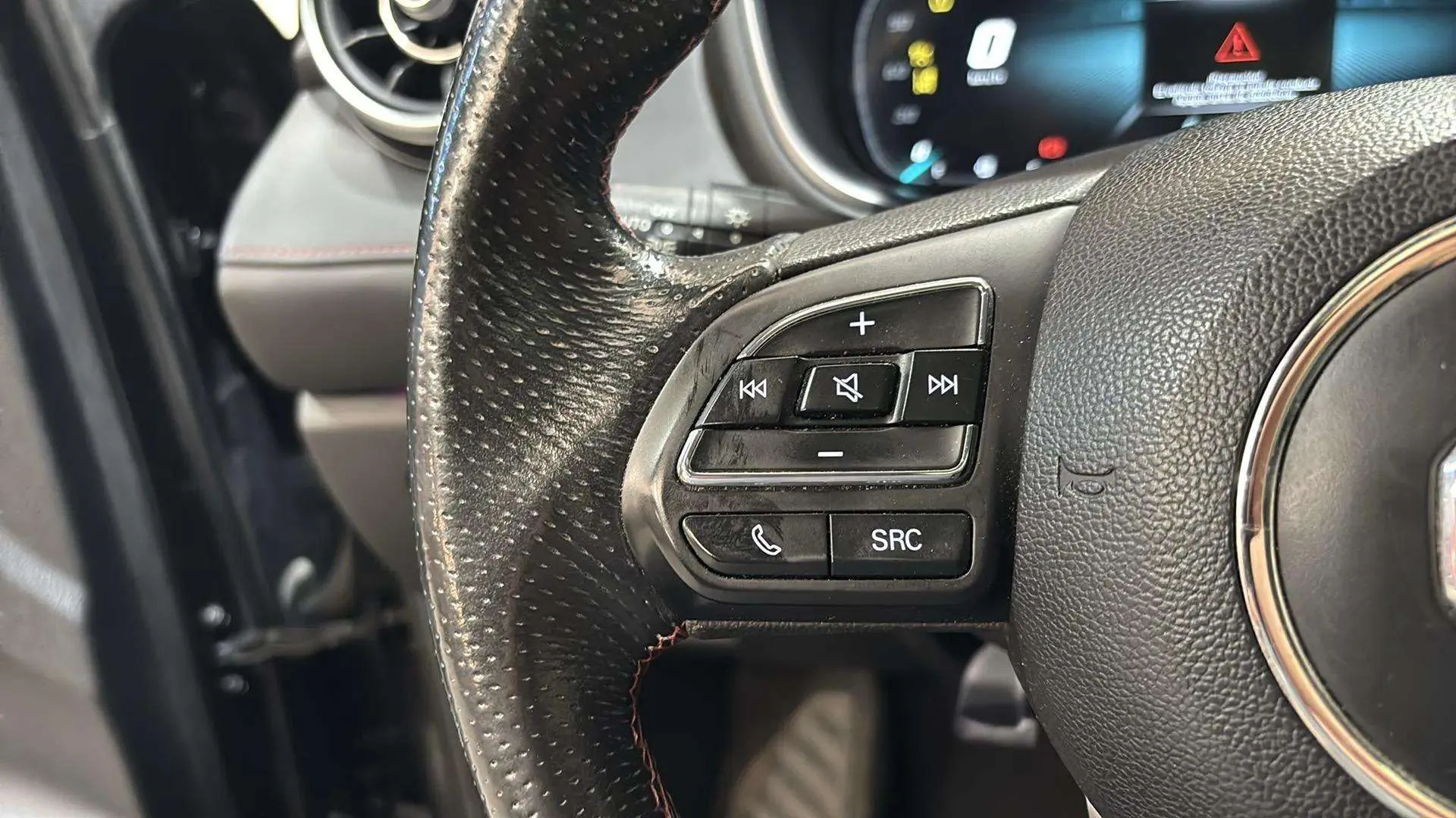 MG HS 1.5 Turbo GDI Luxury DCT - foto 12