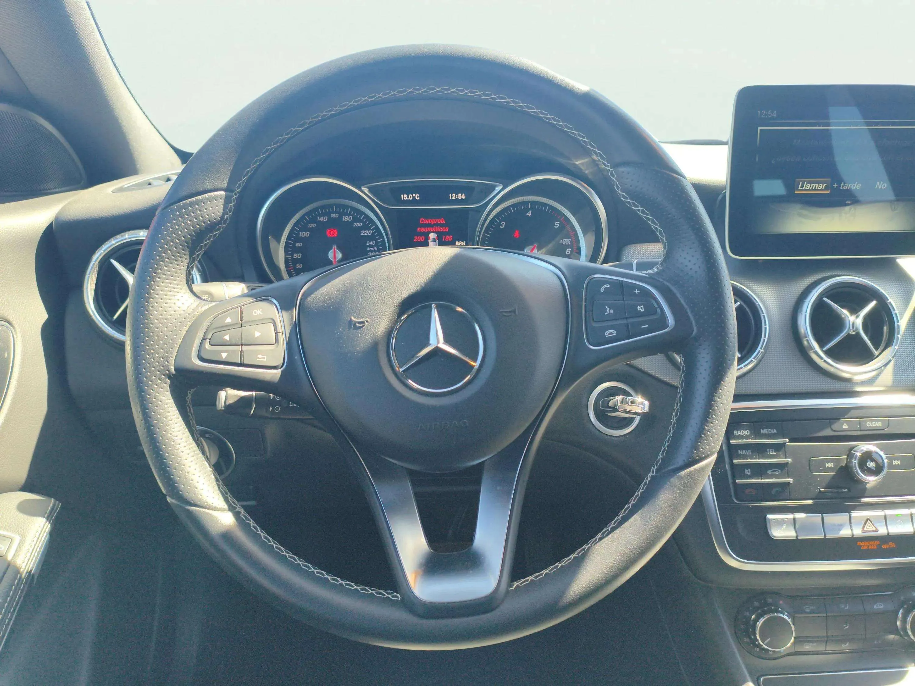 Mercedes-Benz CLA 220 d Shooting Brake - foto 11