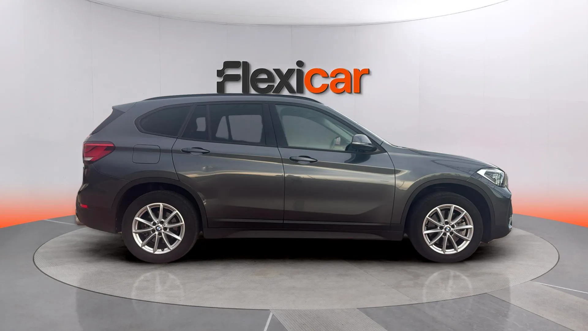 BMW X1 sDrive20dA - foto 8