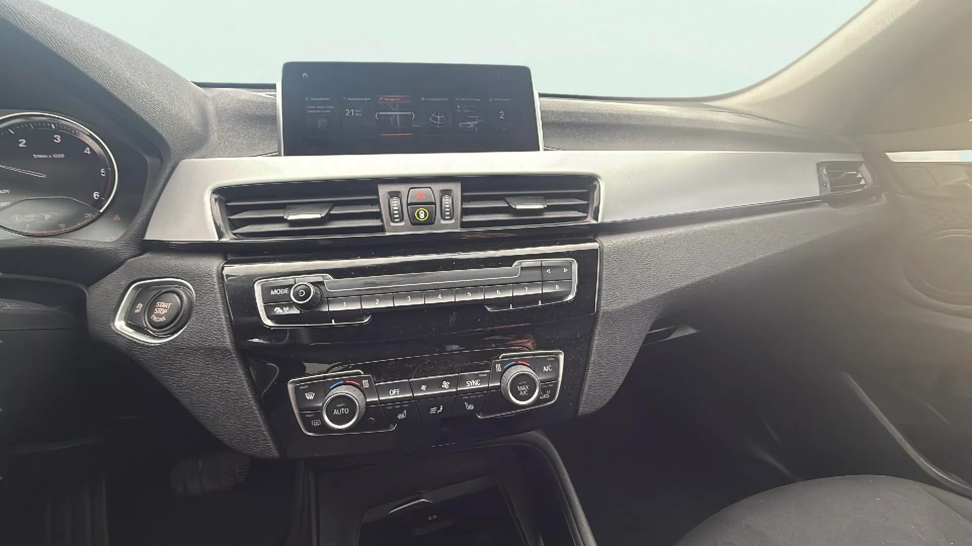 BMW X1 sDrive20dA - foto 9