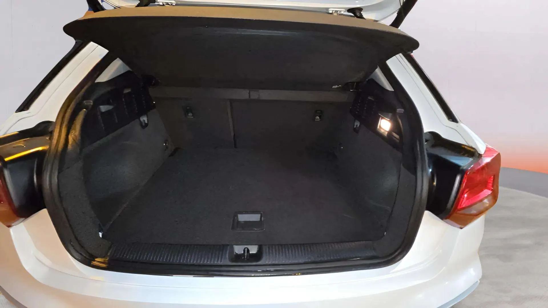 Audi Q2 Advanced 35 TFSI S tronic - foto 8