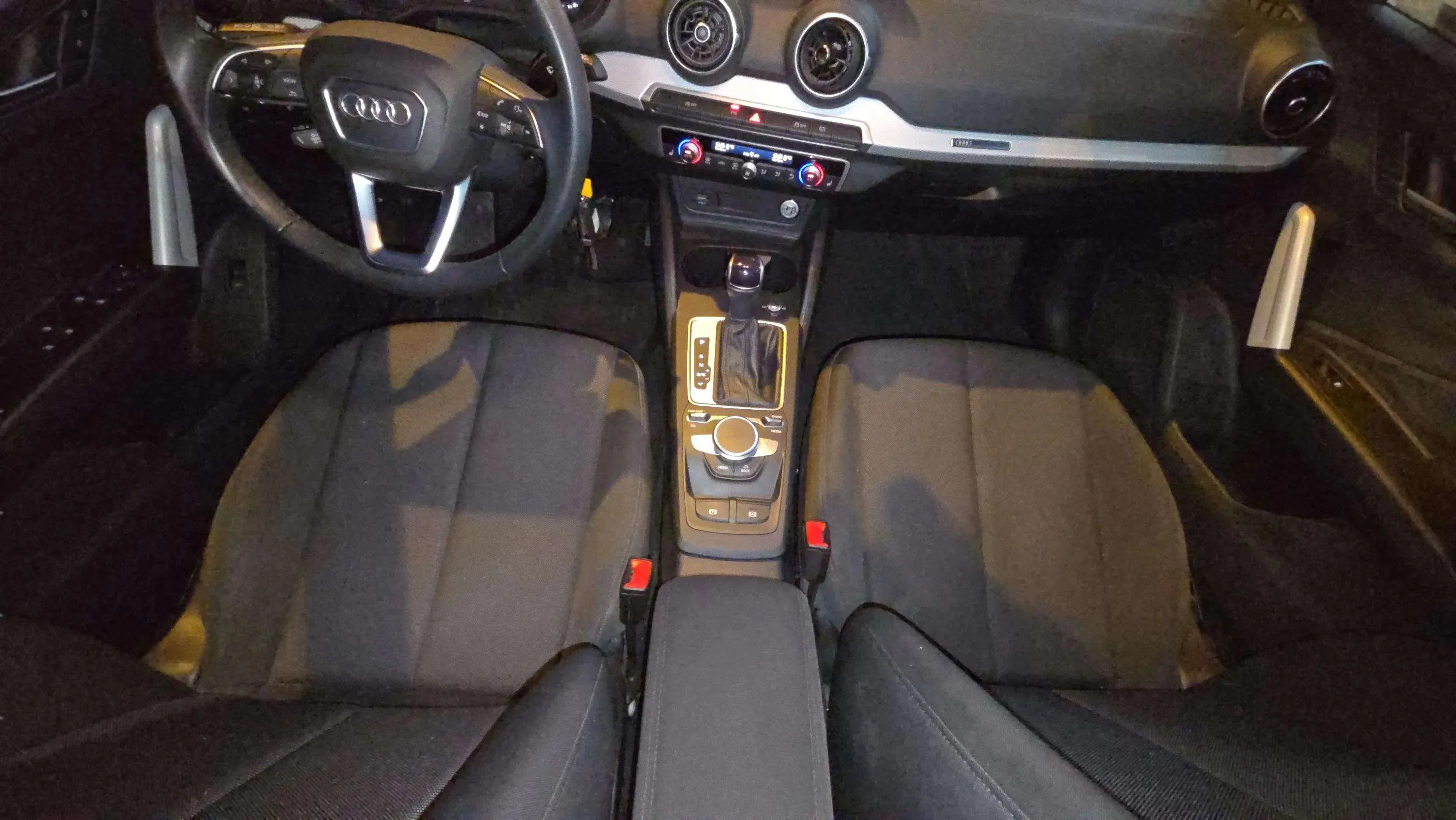 Audi Q2 Advanced 35 TFSI S tronic - foto 20