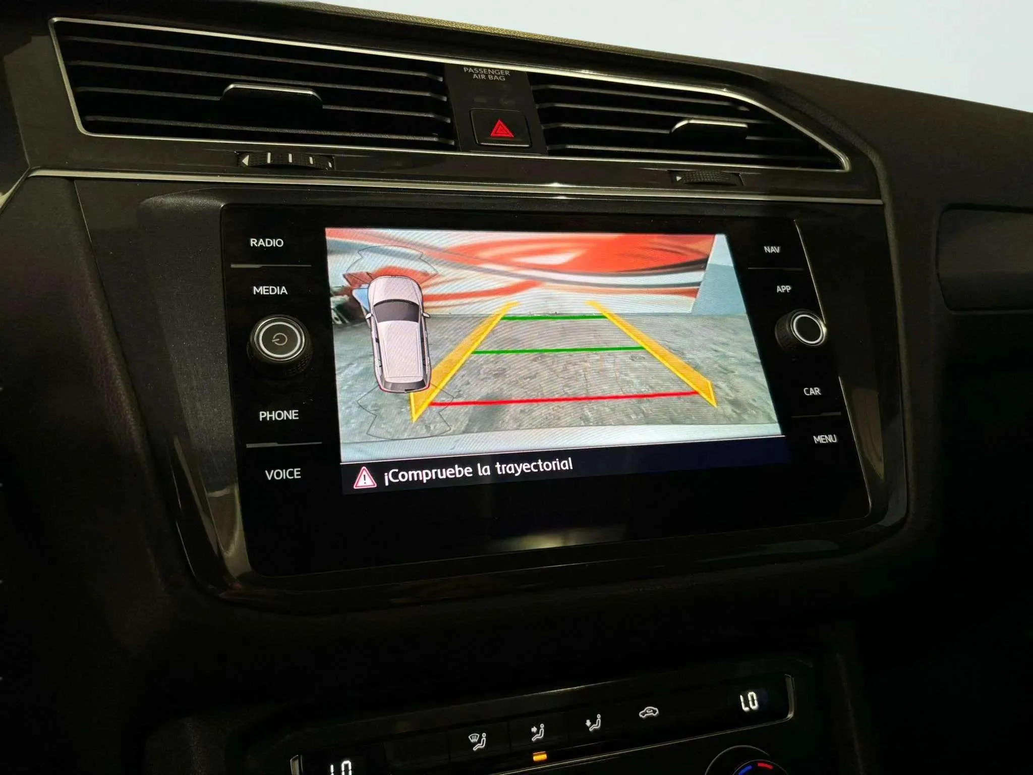 Volkswagen Tiguan R-Line 2.0 TDI DSG - foto 23